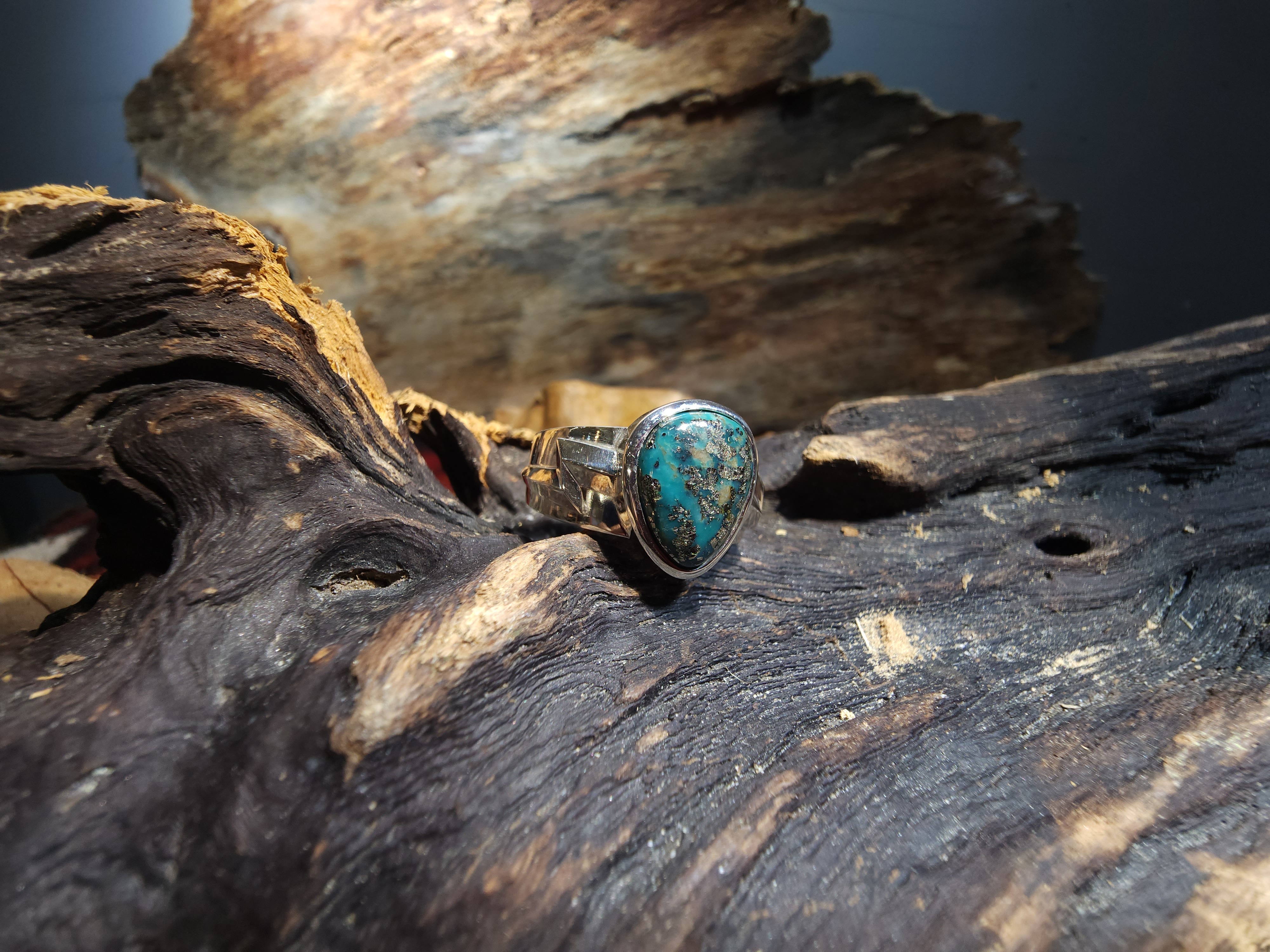 *Black Venom Jewelry- Freedom & Prayer 純銀閃電戒鑲 Morenci II松石