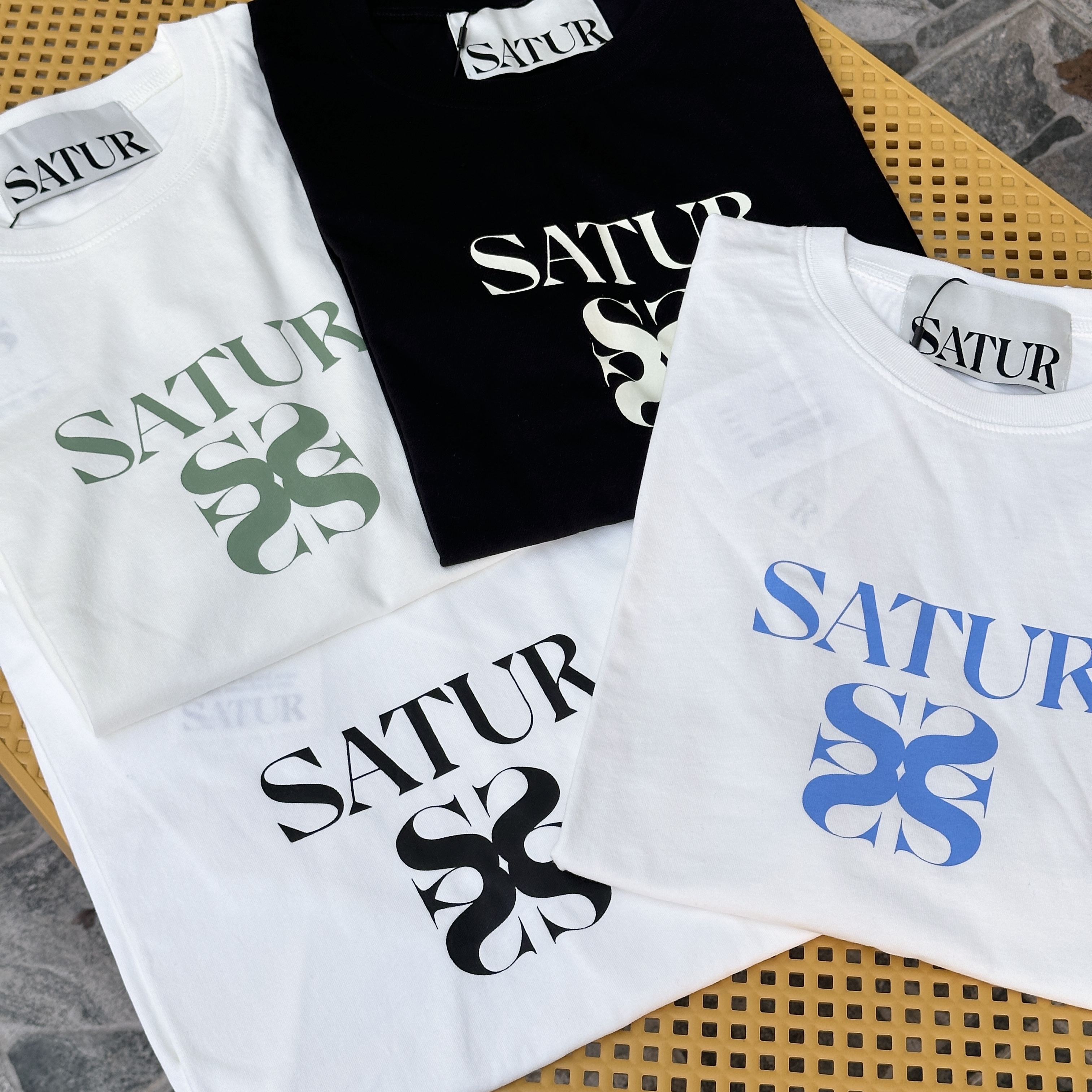 【現貨零碼折扣】SATUR 大logo短tee SA242UTS35 SA233MTS03
