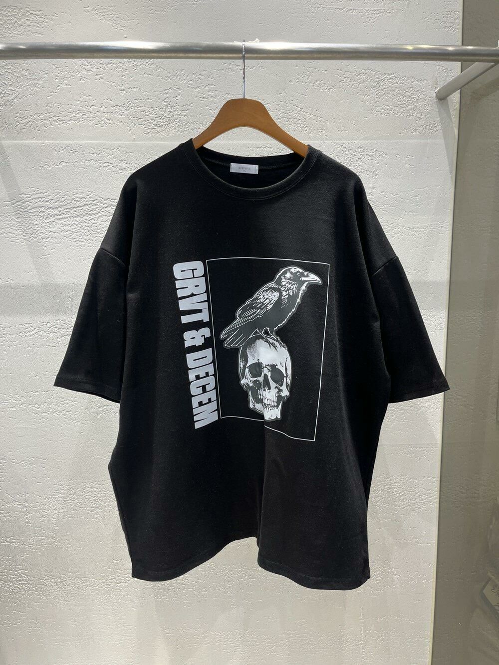 OverSize英文字圖案短袖Tee 10.GVTY-0188T