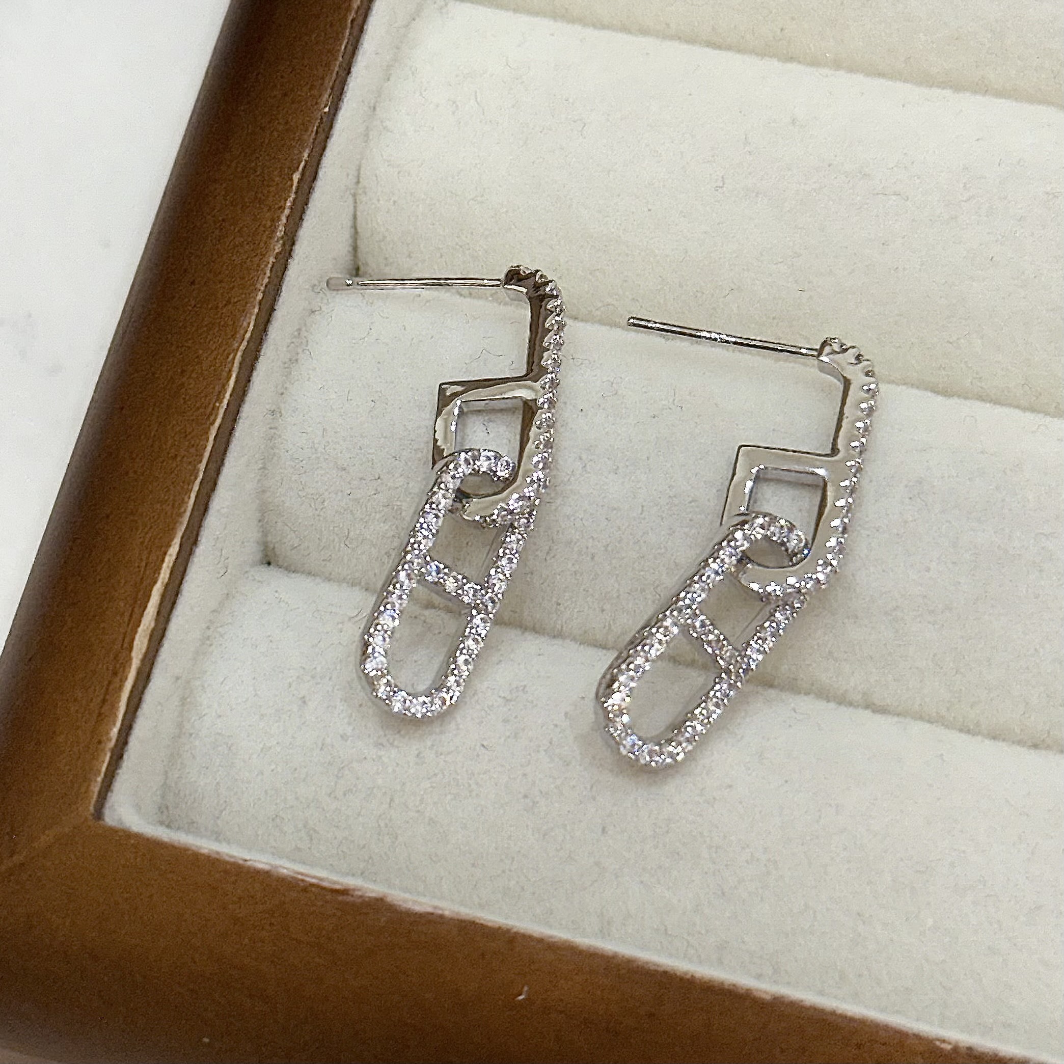 U36滿鑽豬鼻垂吊