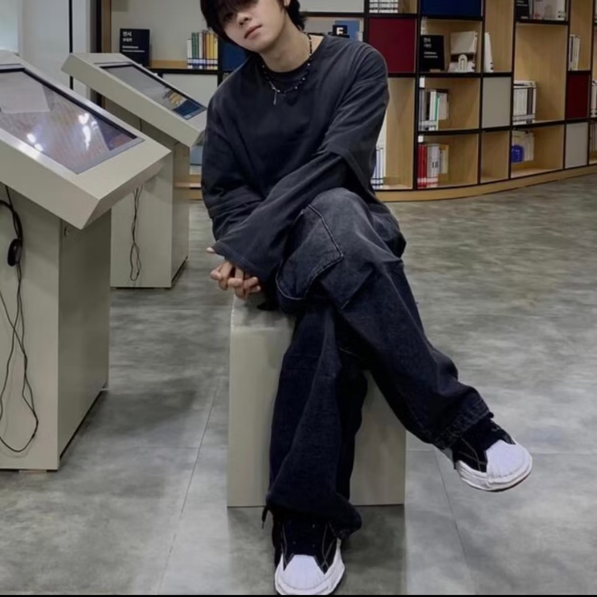 水洗側大口袋厚磅牛仔褲