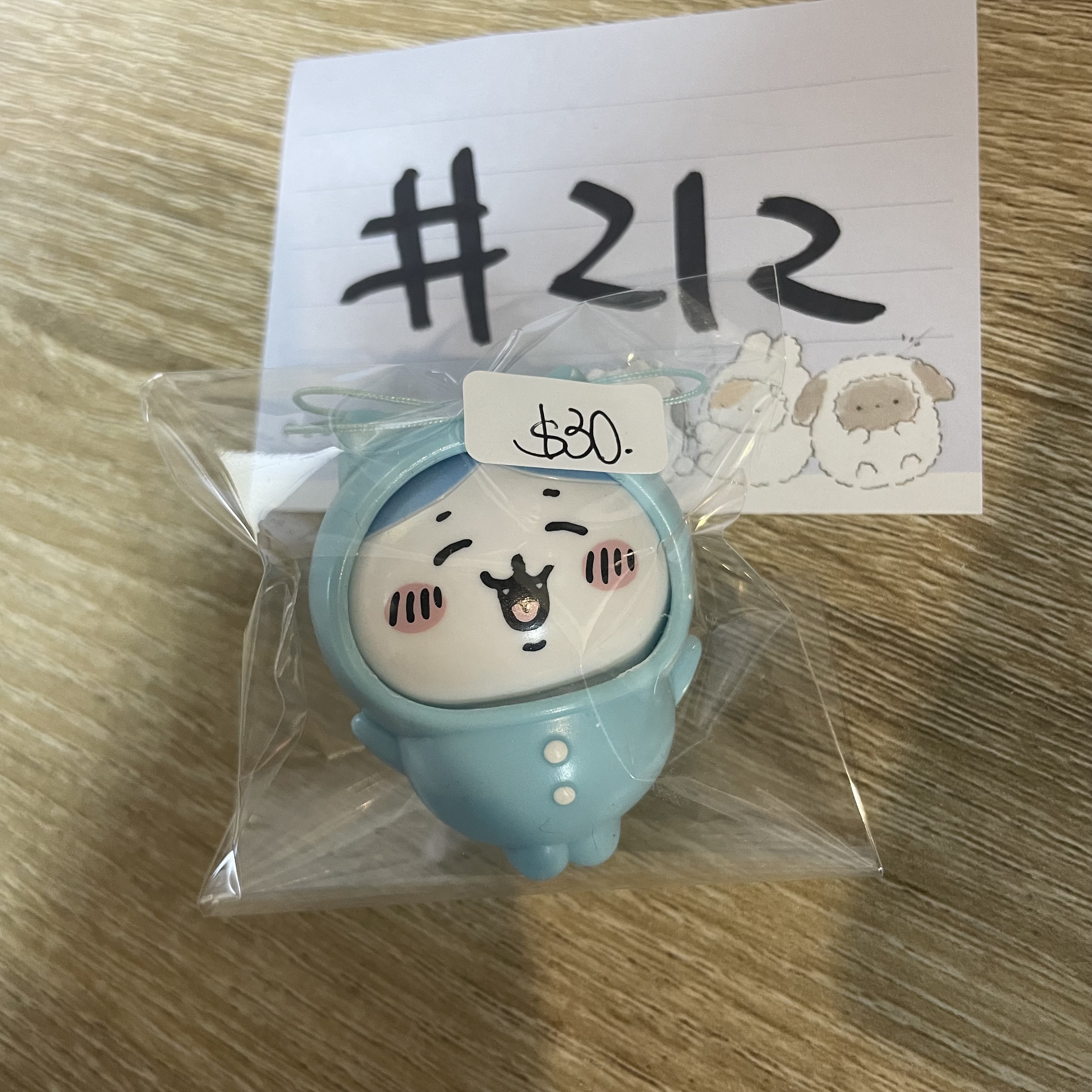 CHIIKAWA 八字貓 FIGURE  #212