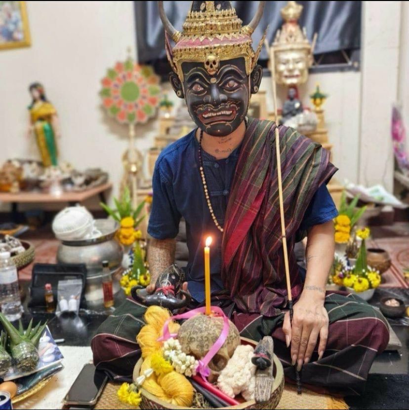 阿贊望打 神秘材料罌 「罌阿藤」