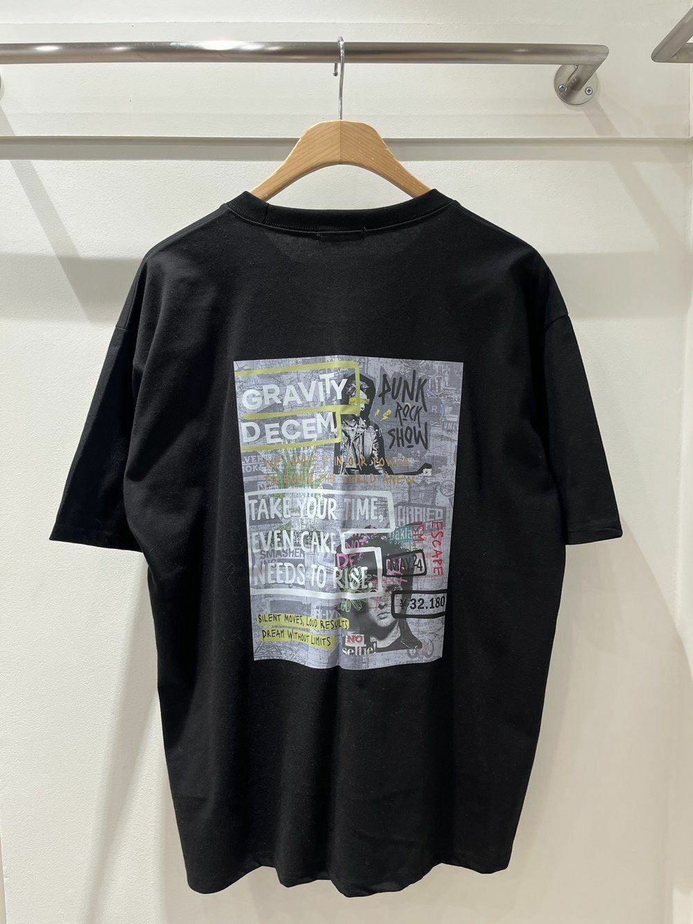 OverSize英文字圖案短袖Tee 10.GVTY-0202T