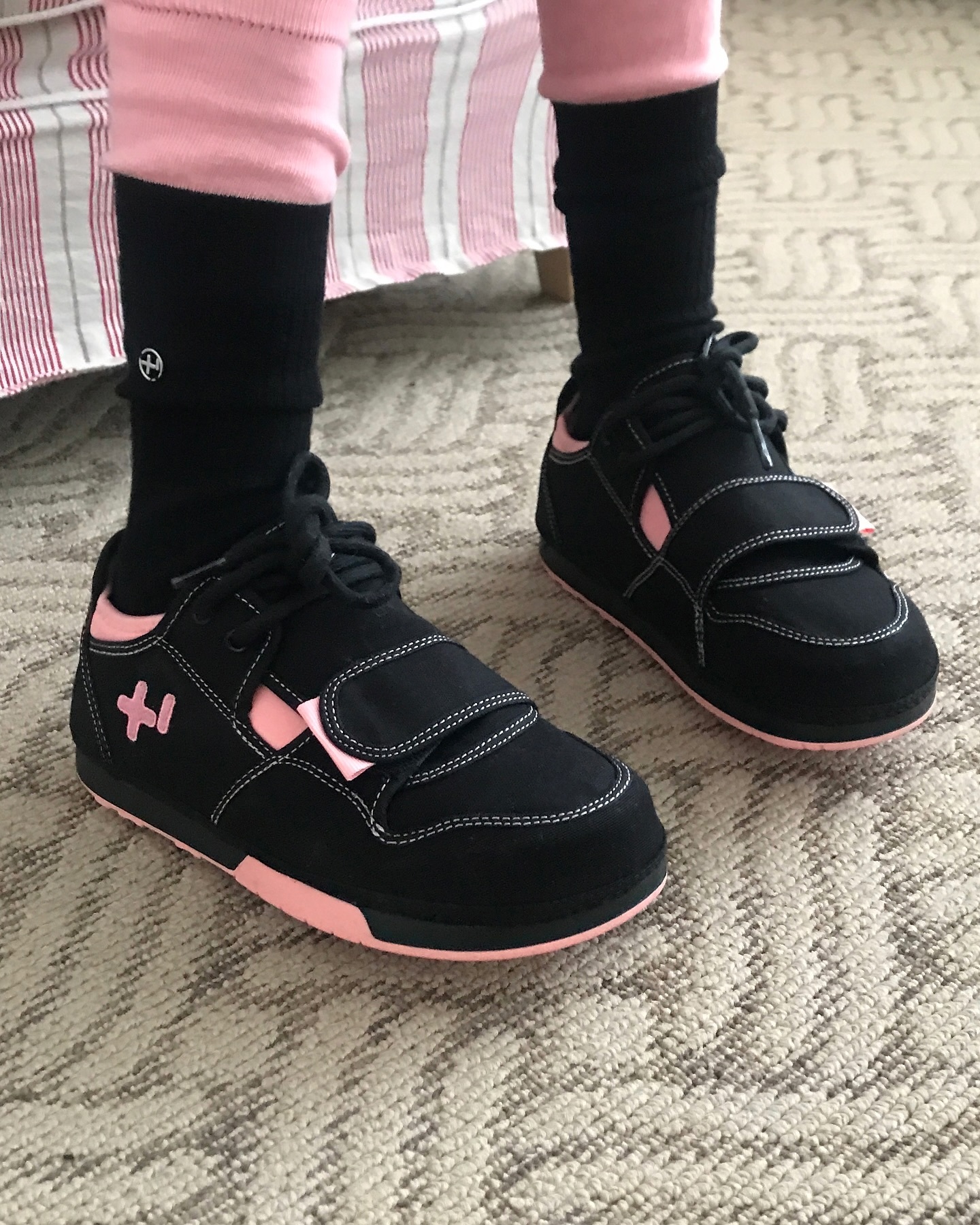 OTZ 3300 LOW CANVAS [MIDNIGHT ROSE PACK]
