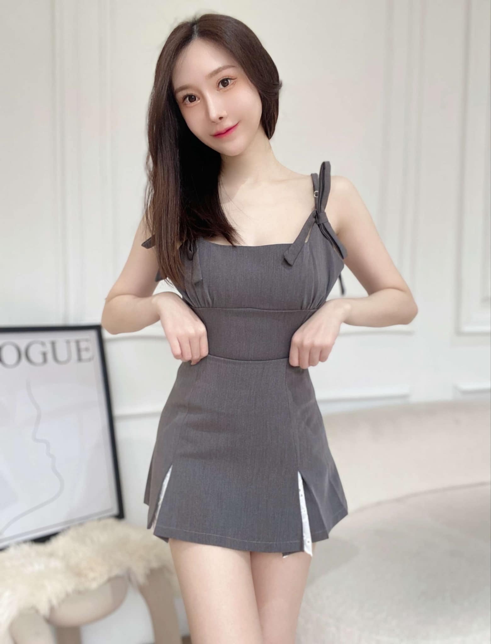 🤍細肩帶方領小可愛+蕾絲短裙（深灰色均碼）附蝴蝶結別針