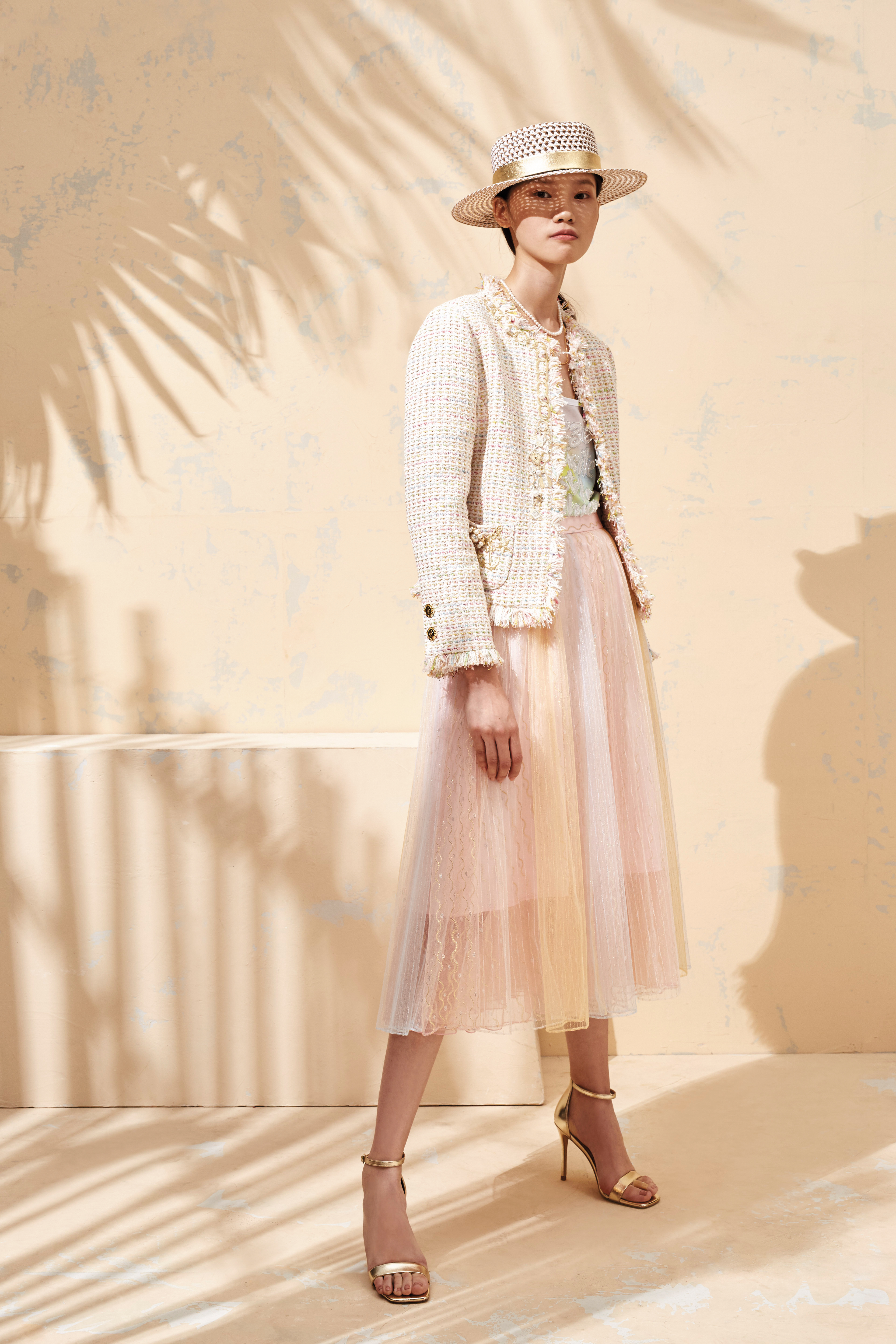 BB1EA107C1 夢幻島嶼波浪形金蔥刺繡細褶雪沙 (官網限定)