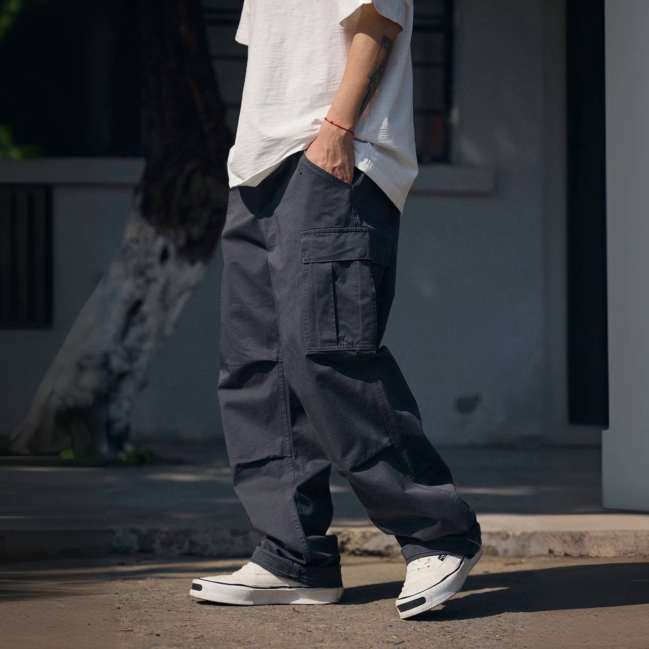 寬鬆直筒雙折造型工裝長褲