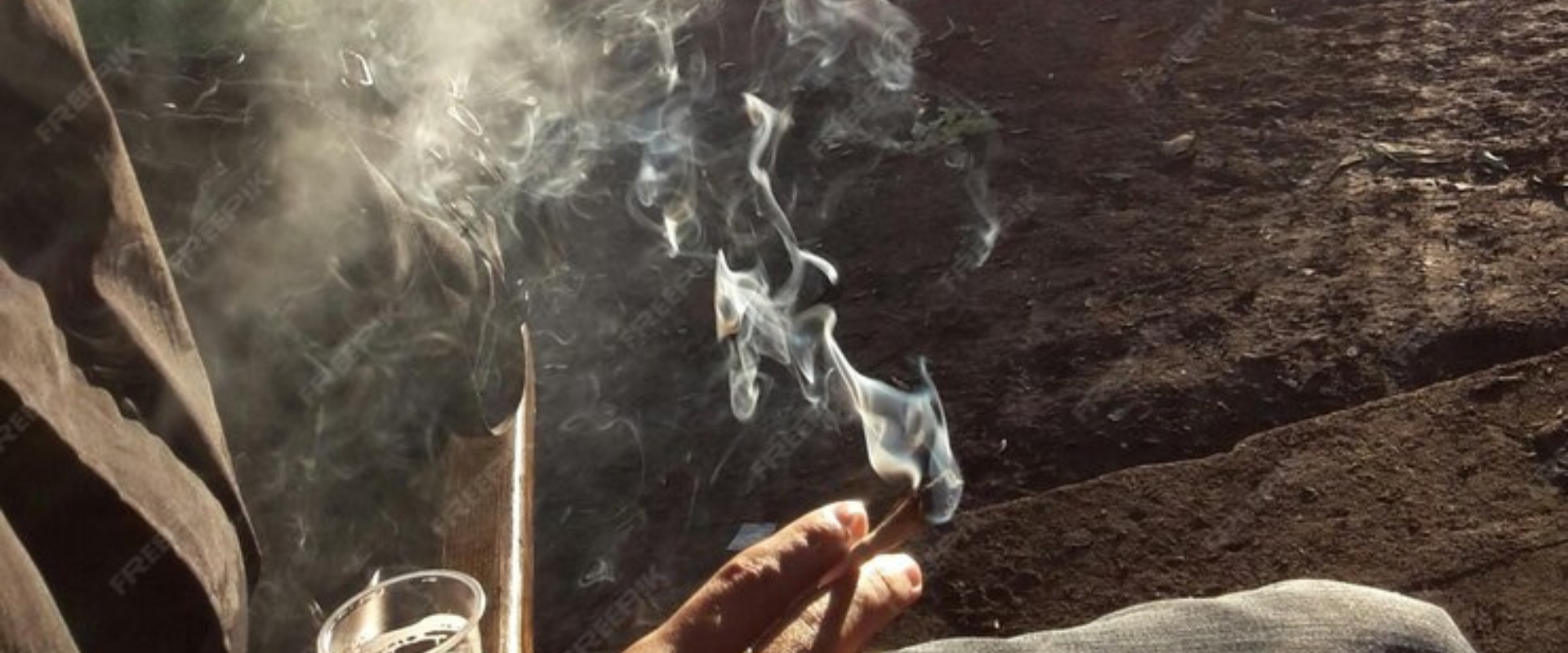 木質與煙草｜沉穩個性的深層韻味  當提及安全感與深度，木質與煙草調總是無可取代。這類香氣內斂而富有層次，彷彿時間的沉澱，適合喜愛經典與質感生活的人。