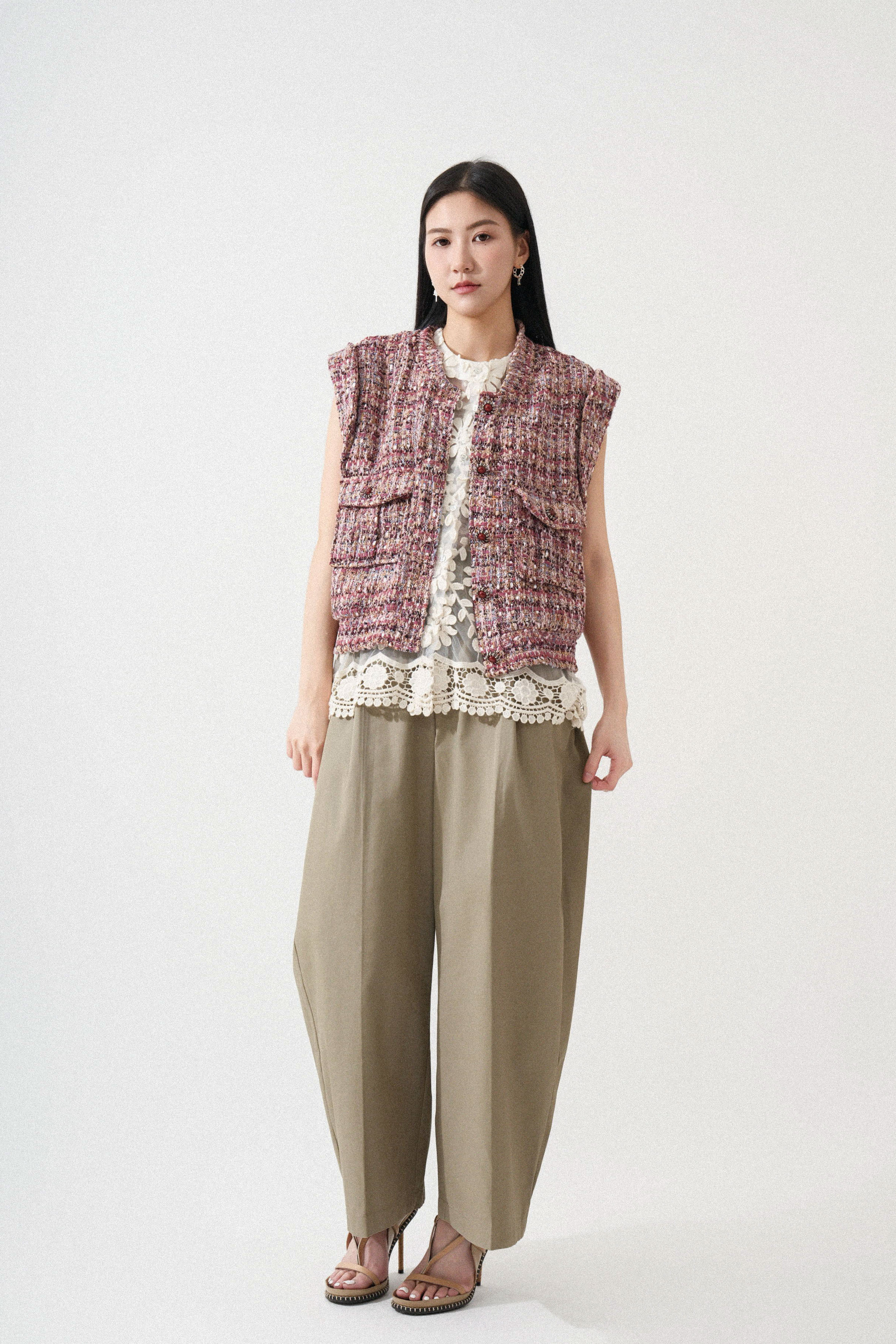 SS25_0018（背心外套＋上衣＋長褲）