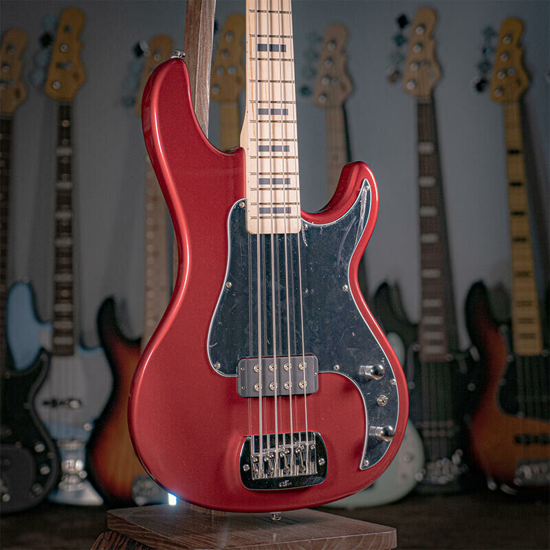 G&L Tribute KILOTON Candy Apple Red 電貝斯