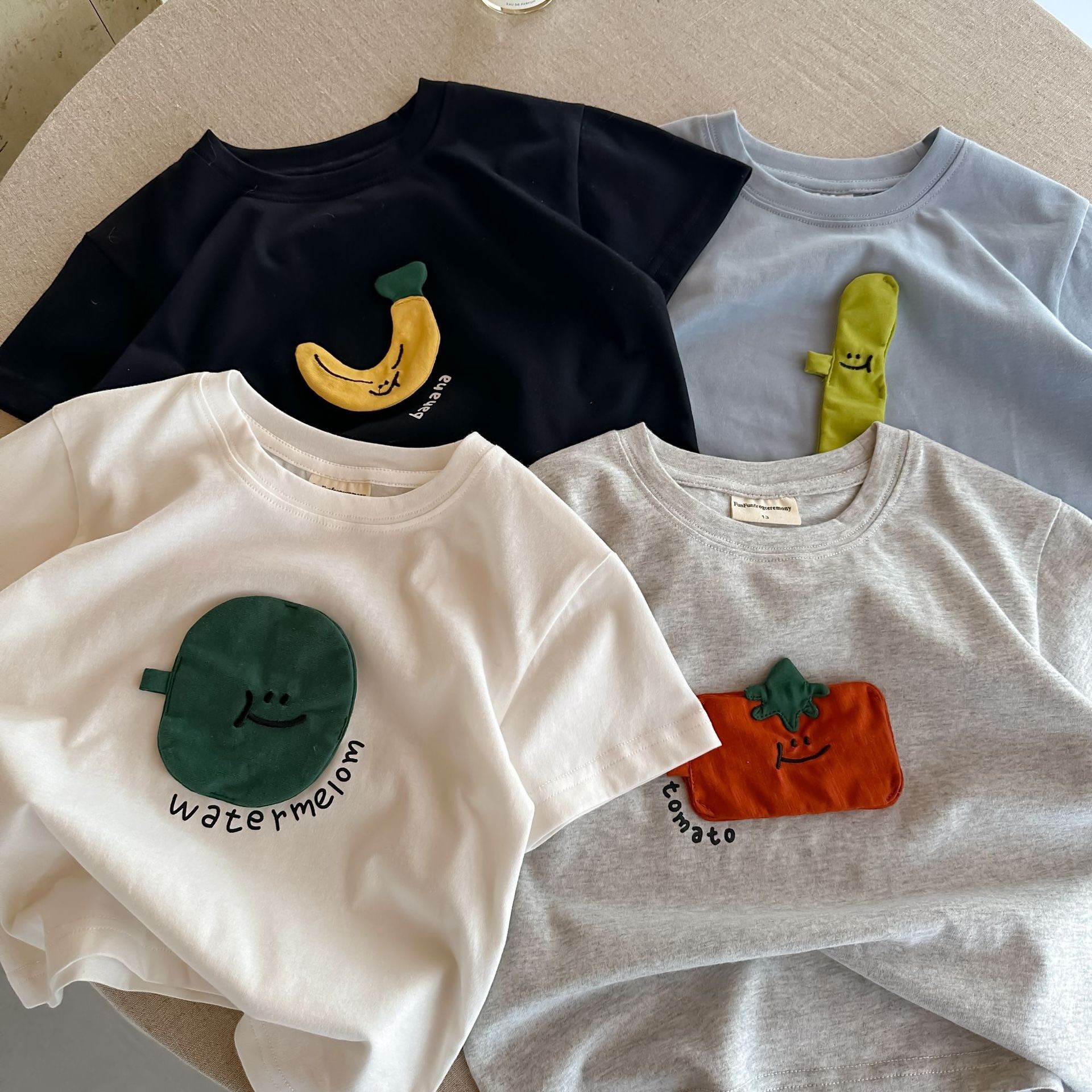 四色蔬菜短袖上衣