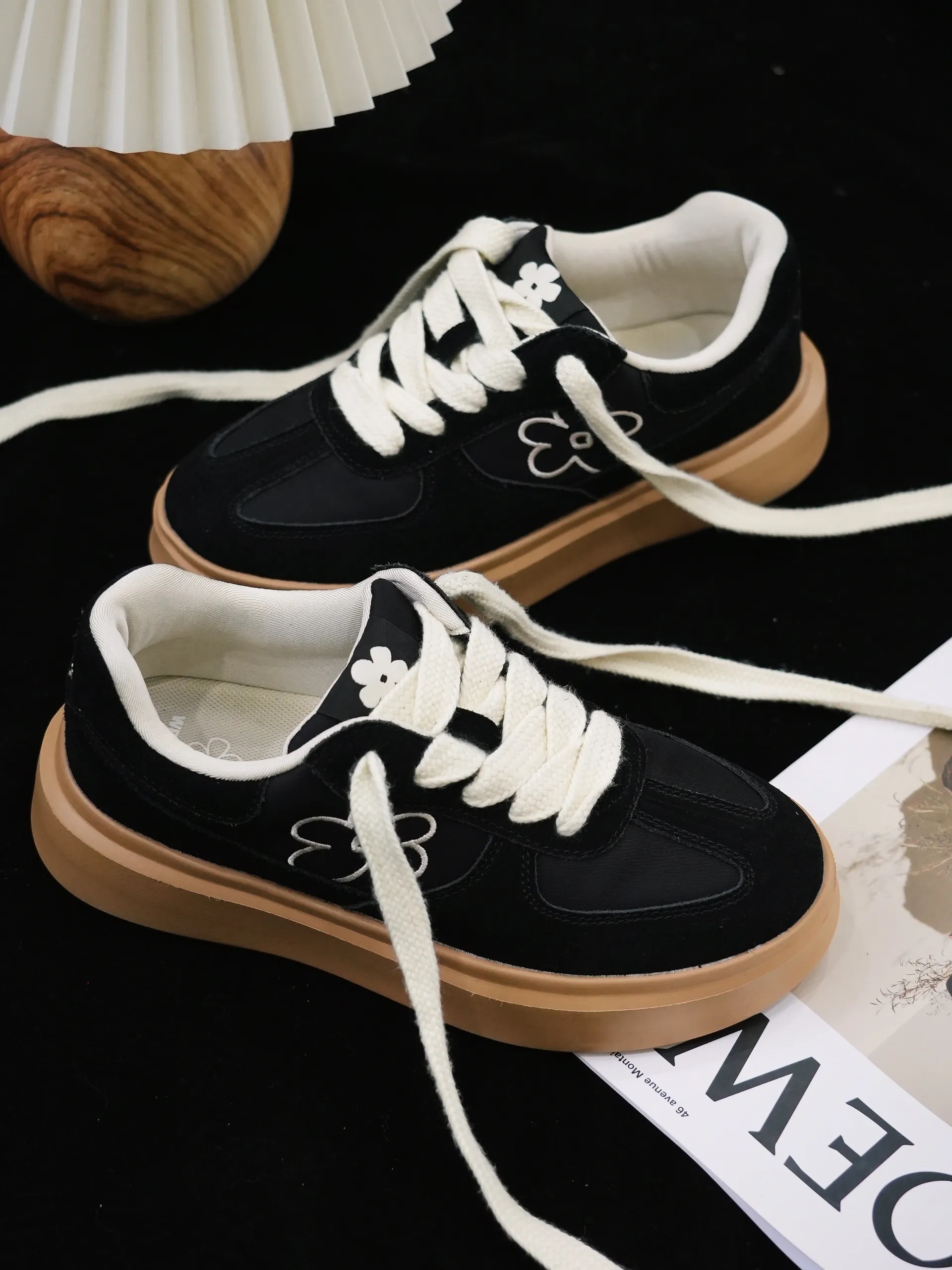 WE FLOWER 小花鞋 黑奶油 焦糖底 增高 厚底 復古 Aespa Winter 金冬天同款 男女鞋 / 預購