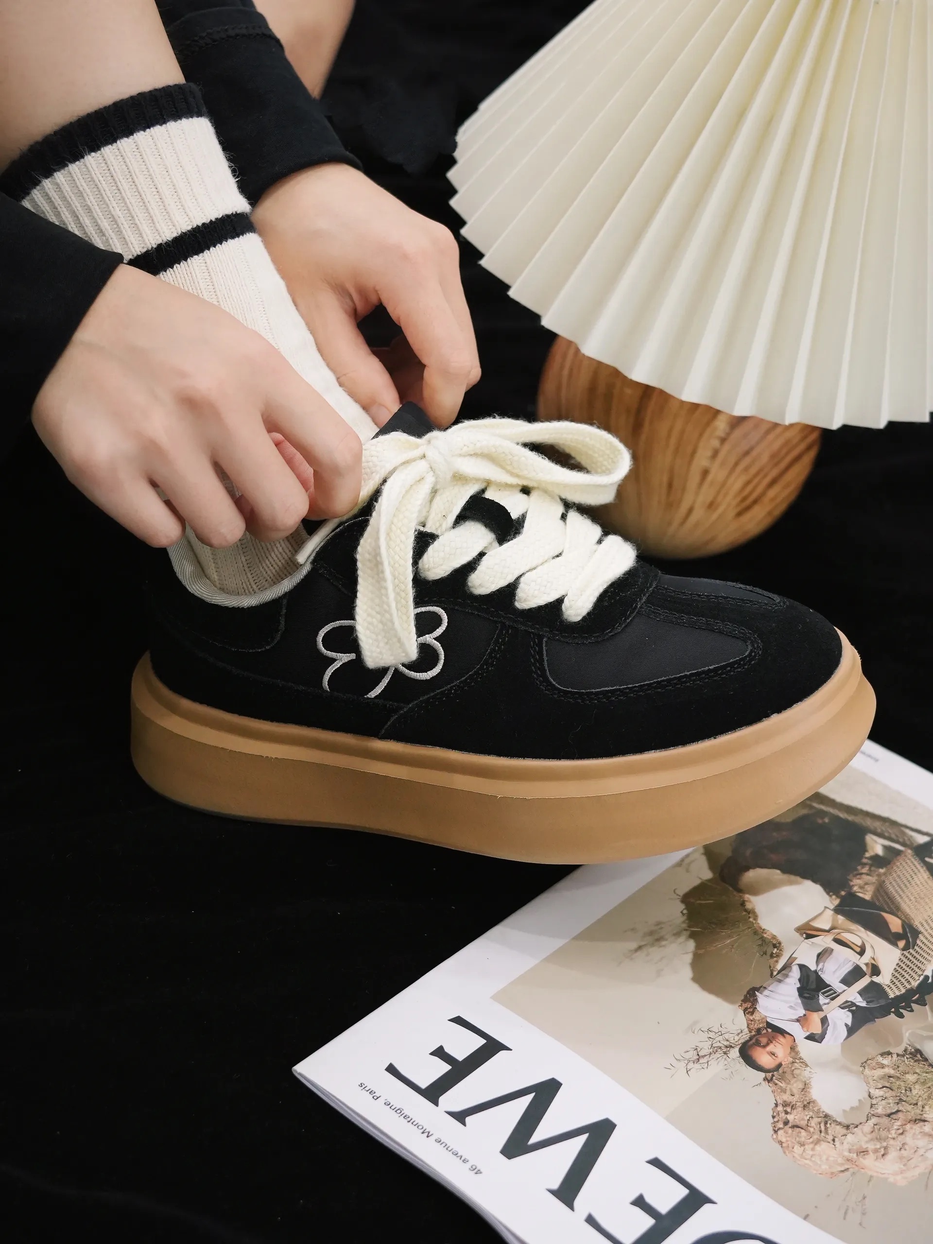 WE FLOWER 小花鞋 黑奶油 焦糖底 增高 厚底 復古 Aespa Winter 金冬天同款 男女鞋 / 預購