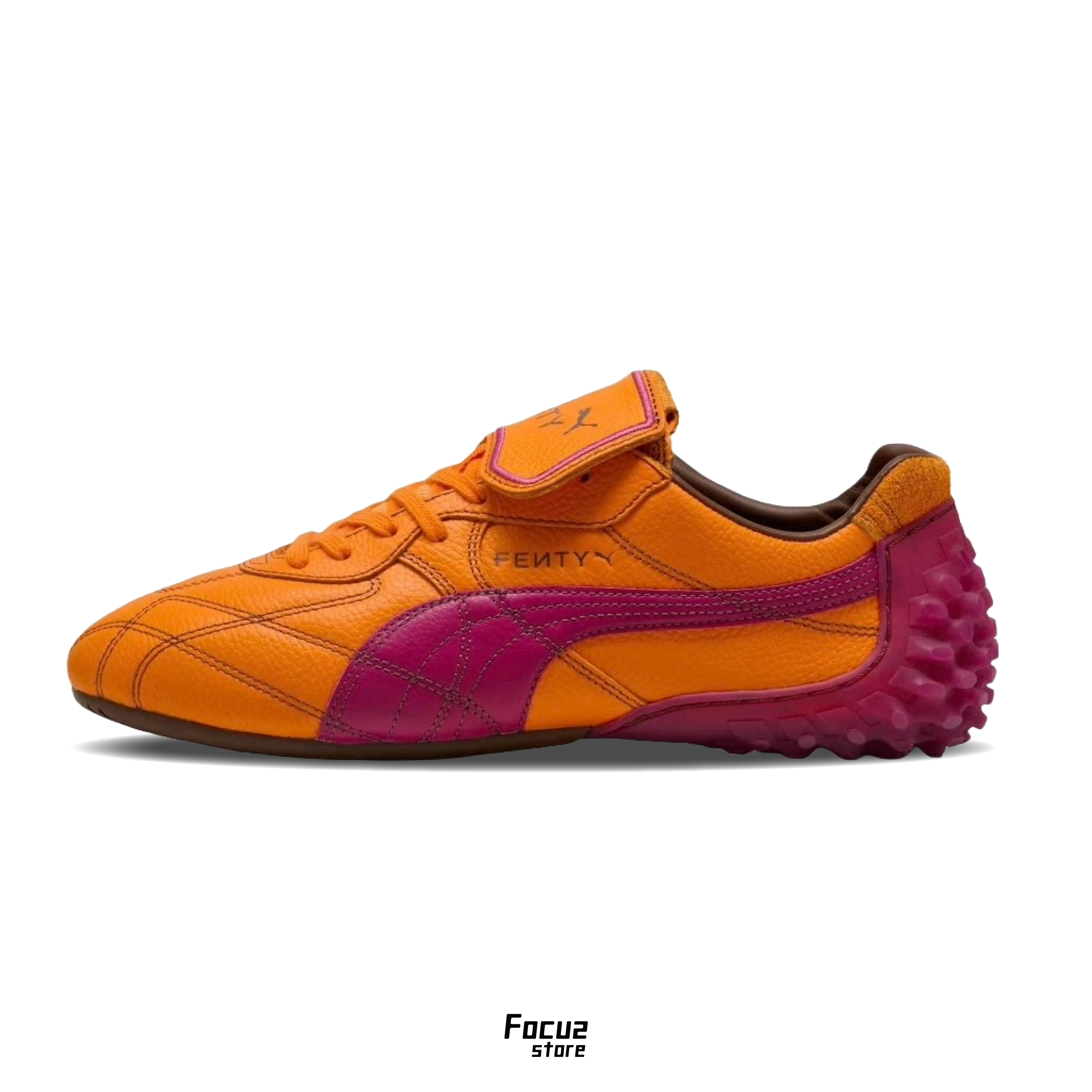 【Focus Store】預購 FENTY x PUMA Avanti LS Stitched "Pumpkin Pie" 橘粉 薄底鞋 404813-01