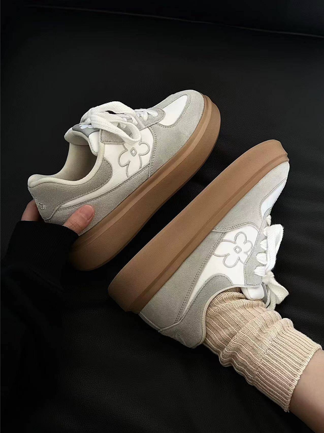 WE FLOWER 小花鞋 灰白 焦糖底 增高 厚底 復古 Aespa Winter 金冬天同款 男女鞋 / 預購