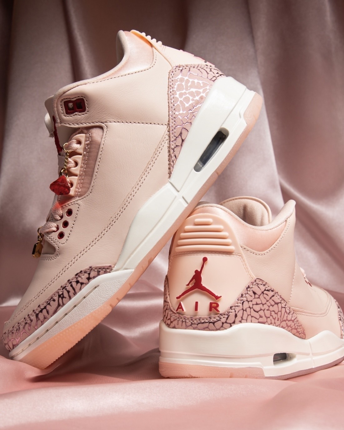 【Focus Store】現貨秒發 Nike Air Jordan 3 Retro Wmns "Valentine's Day" 情人節 HJ0178-600