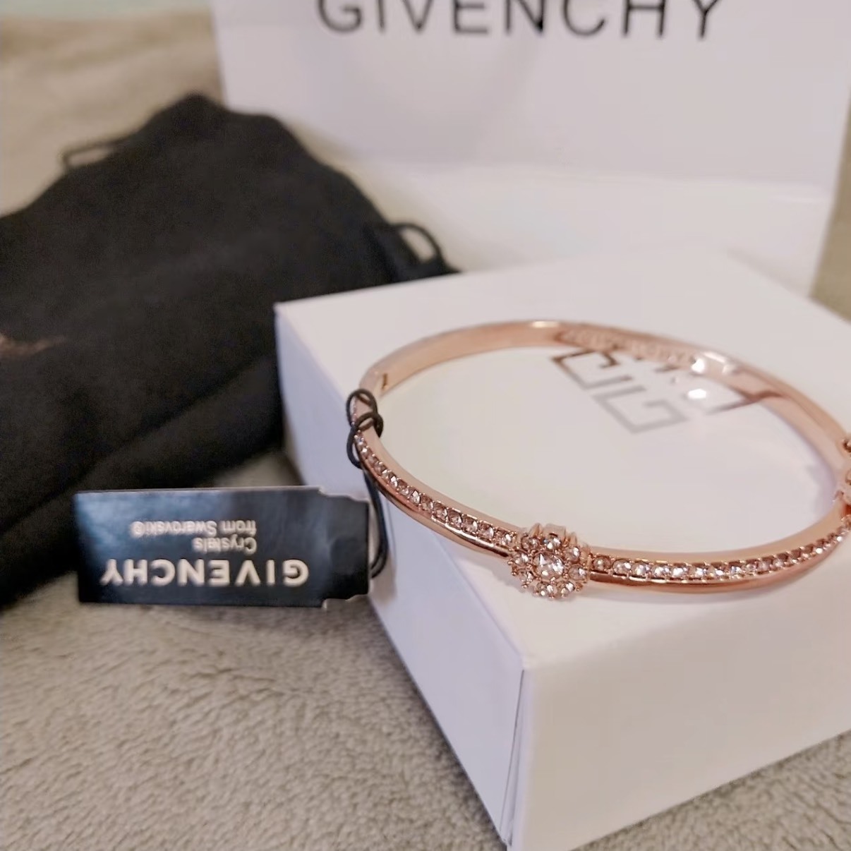 GIVENCHY 紀梵希 冬日之約 仿水晶鑽 手鐲