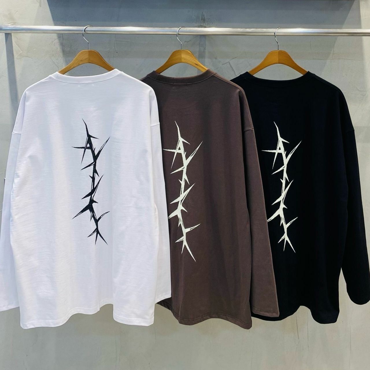 OverSize圖案長袖衫 UNSTANDARD-105T