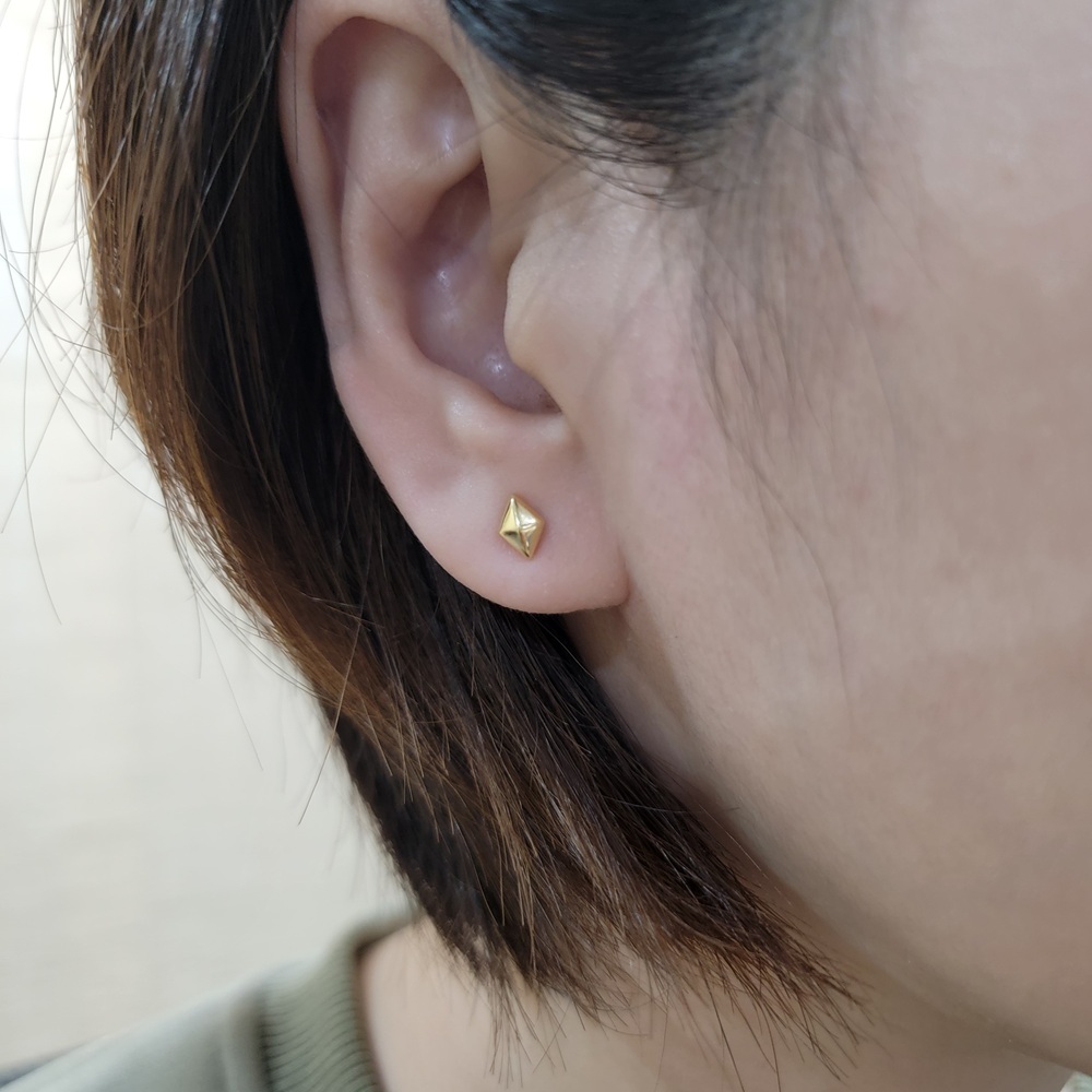 【me.luxe】K18菱形耳環5mm