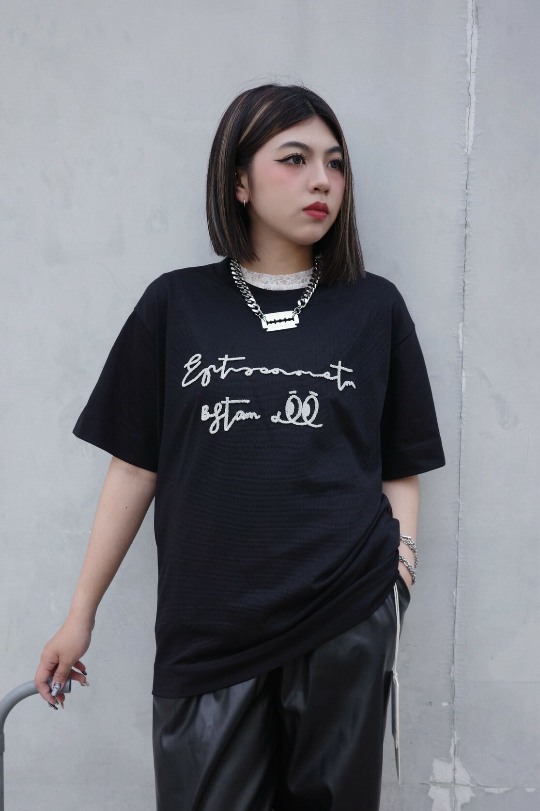 ZOE 大眼草寫字母T — Z2507