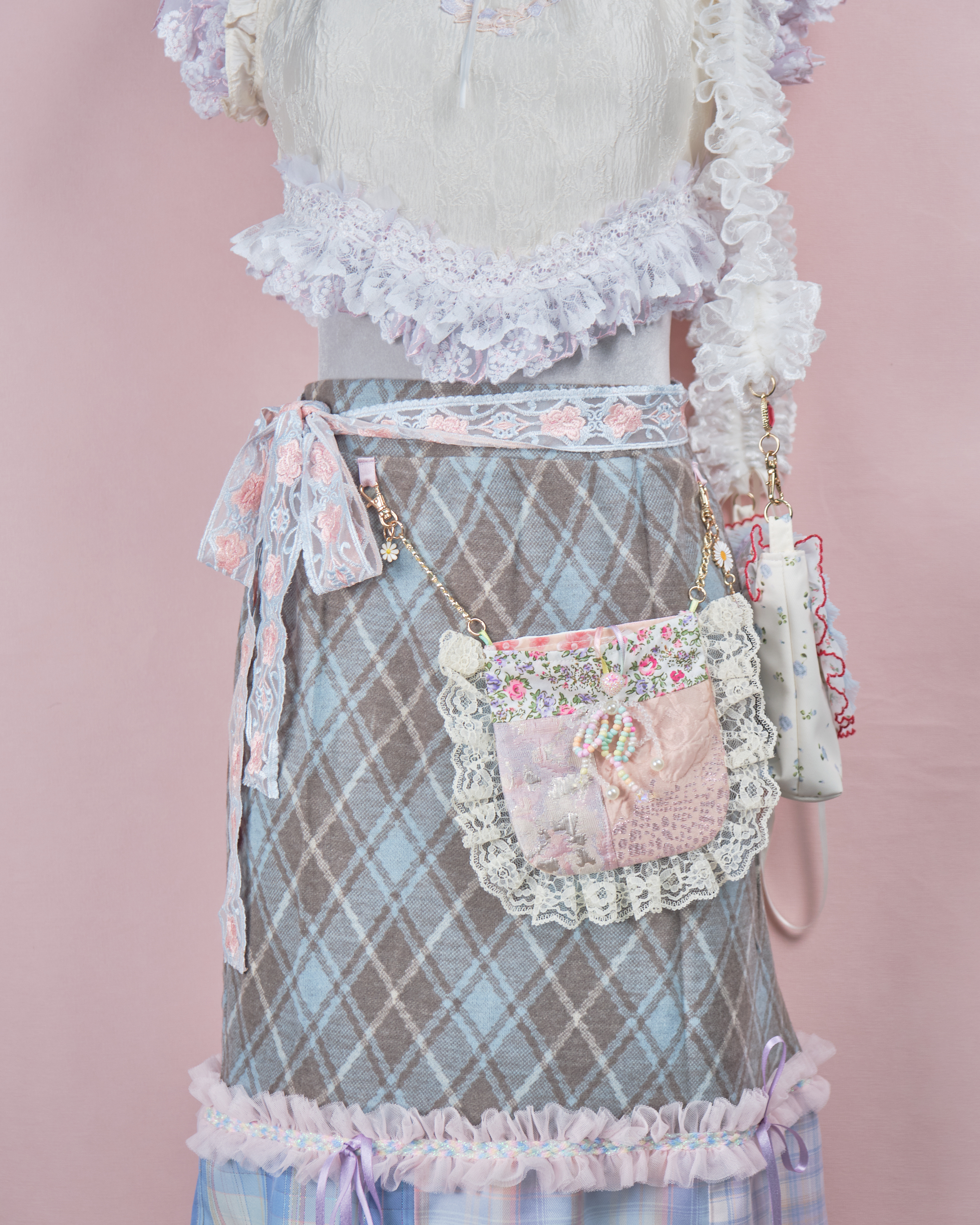 11932 格子拼布半身裙配可拆小袋子套裝