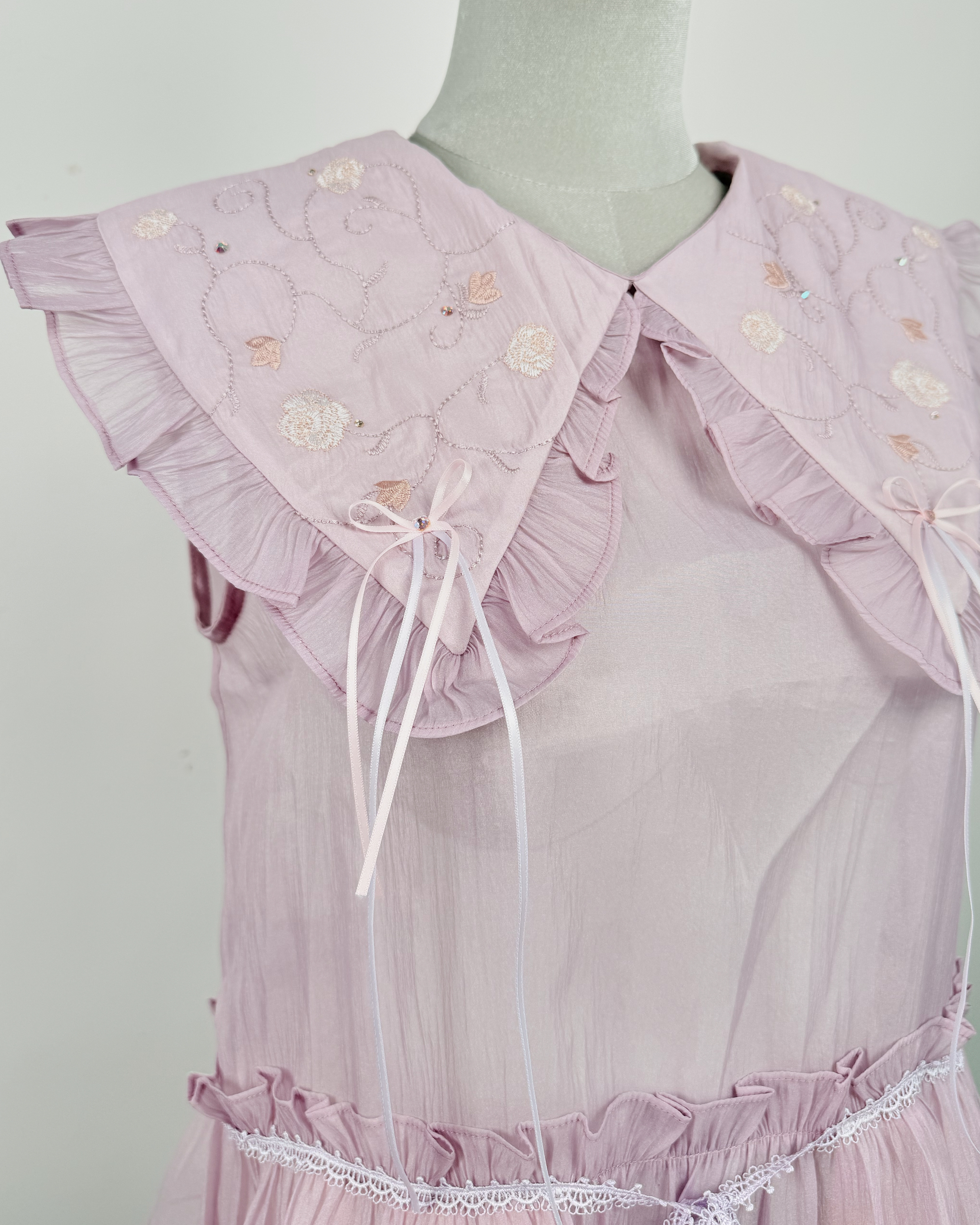 11973 Petalfall Handmade Lace Dress Cover