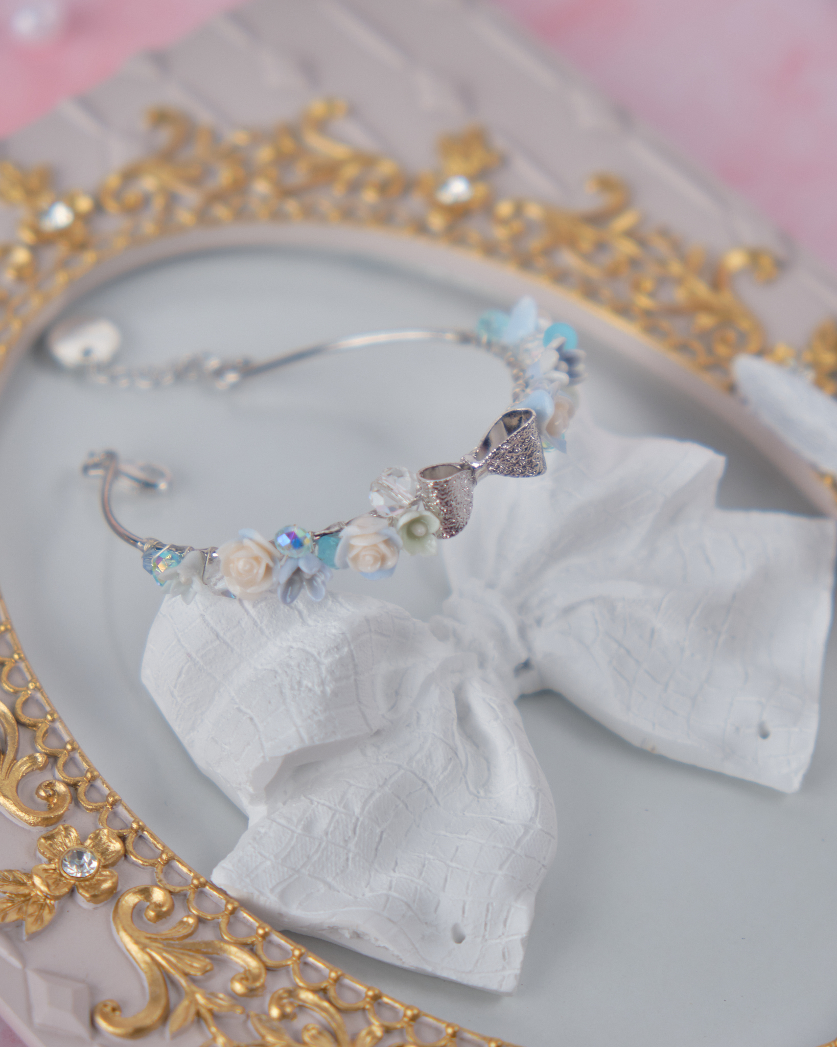 11898 春日女孩小花束晶石手鈪