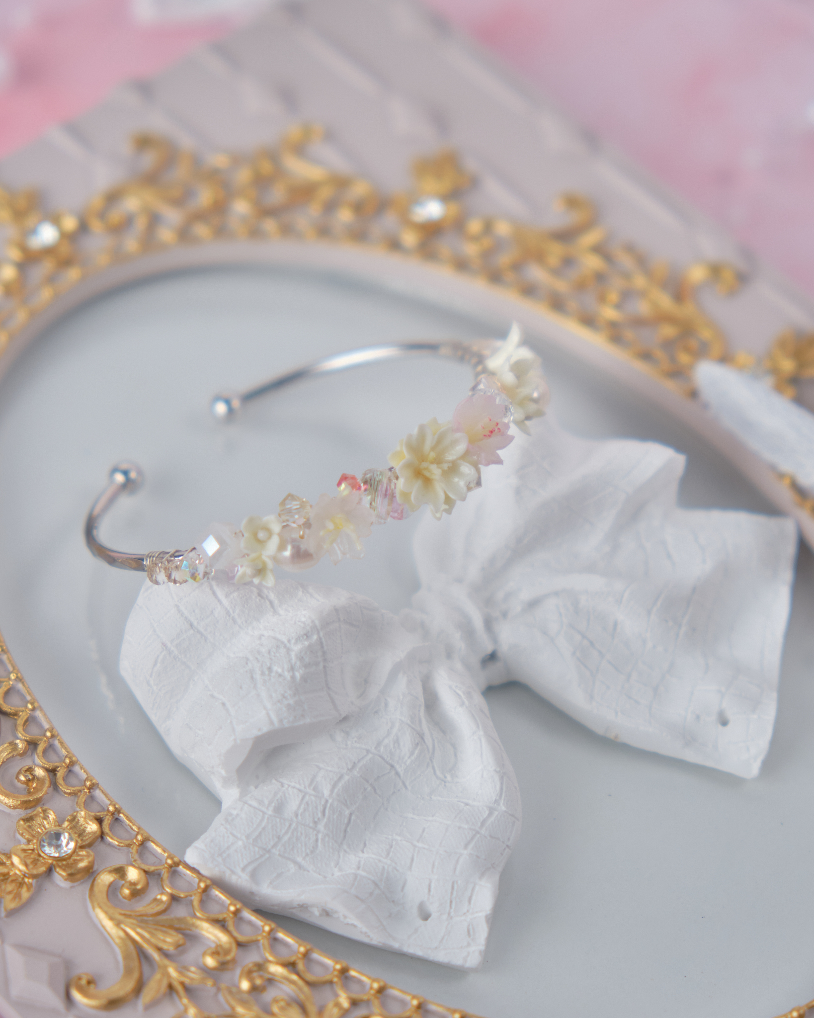 11909 春日女孩小花束晶石手鈪