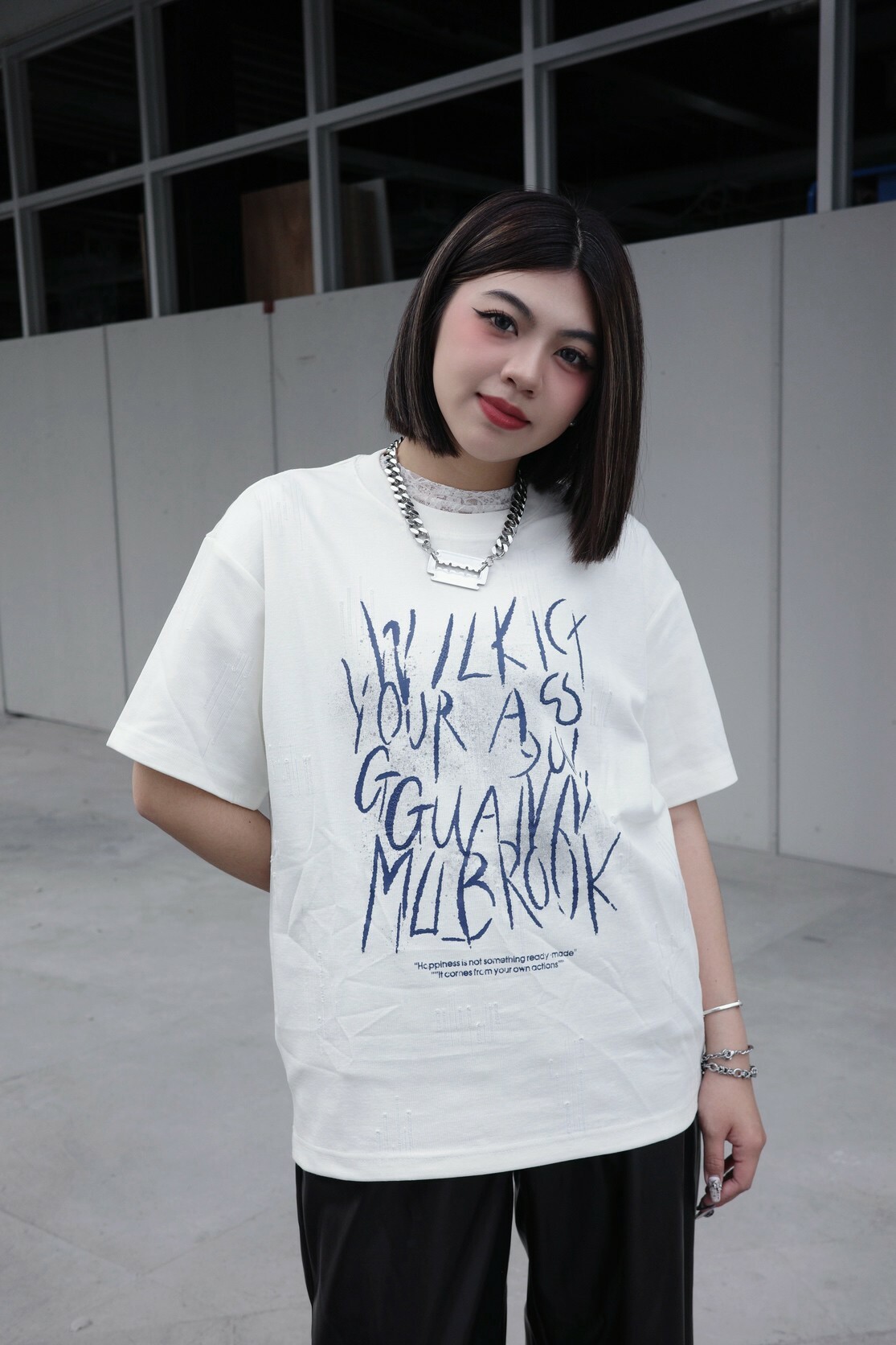 ZOE 美式做舊潑墨文字T — Z2550