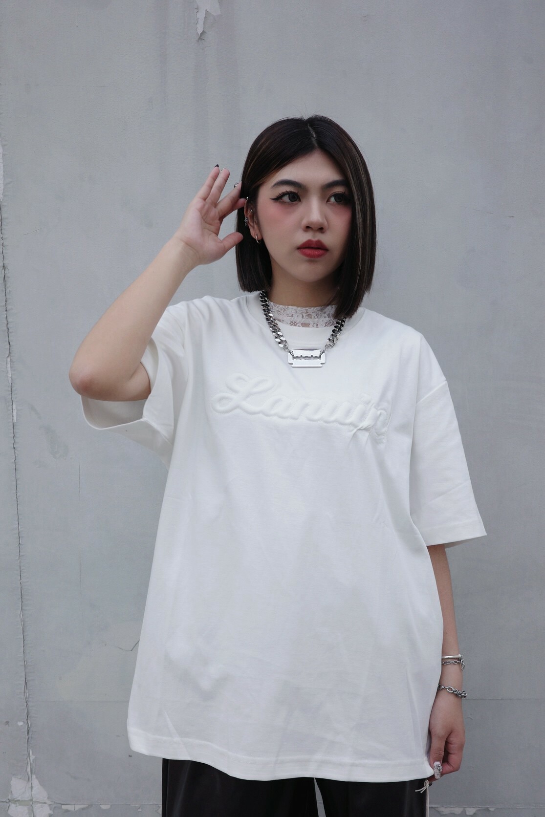 ZOE 美式素面泡泡字體T — Z2518