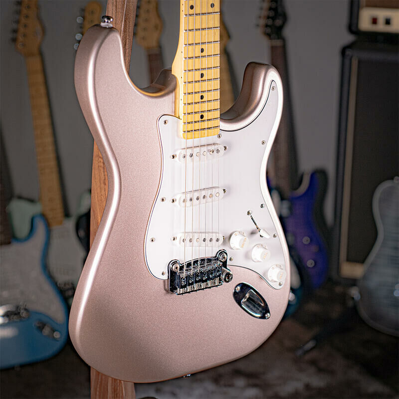 G&L Tribute Series LEGACY Shoreline Gold 電吉他