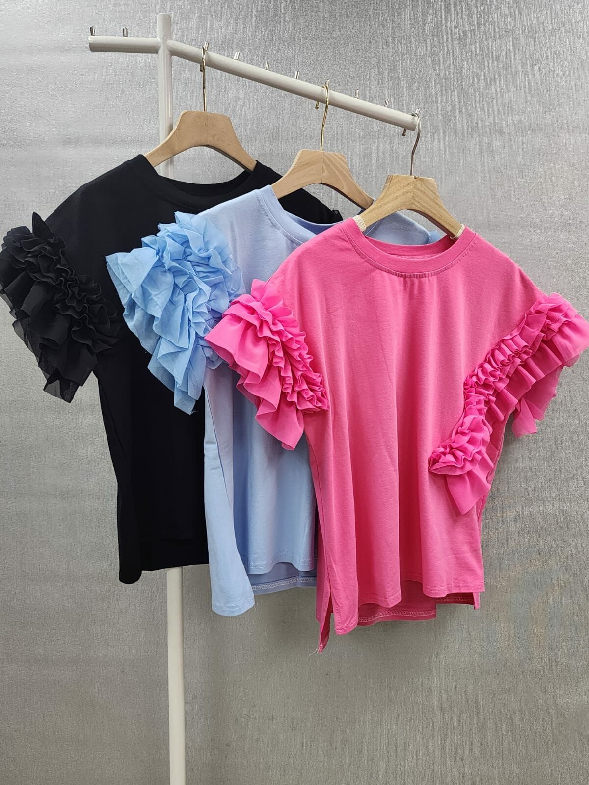 CD904  袖邊打摺淨色tee     Top : 胸42，長23