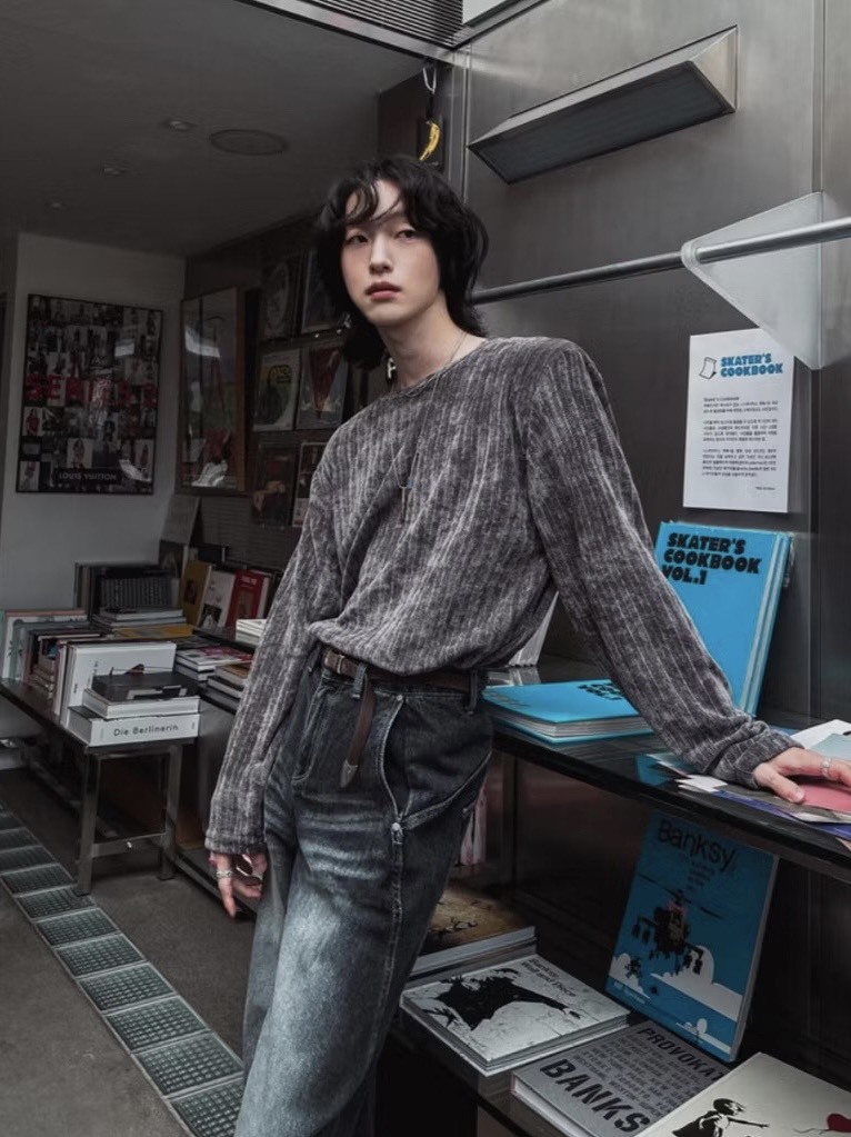 法蘭絨坑條針織素面長袖上衣