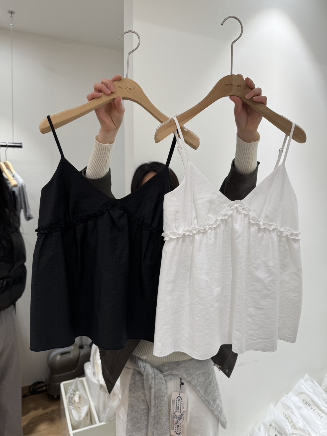 正韓輕法式細肩背心