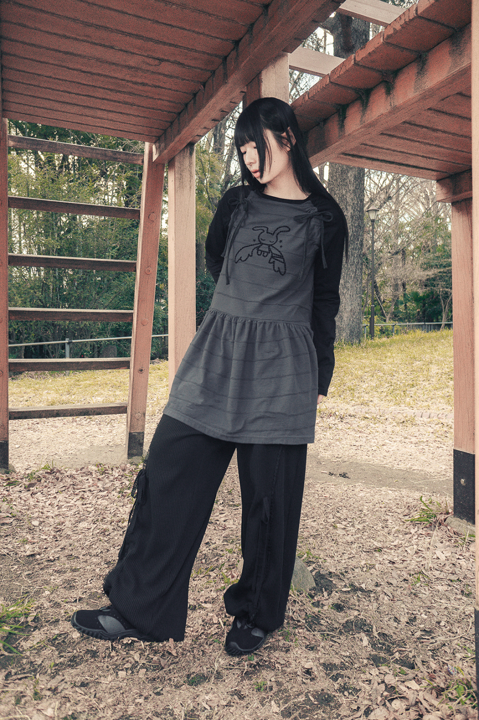 HUG YOUR SKIN) Angel patched raglan dress - 3col