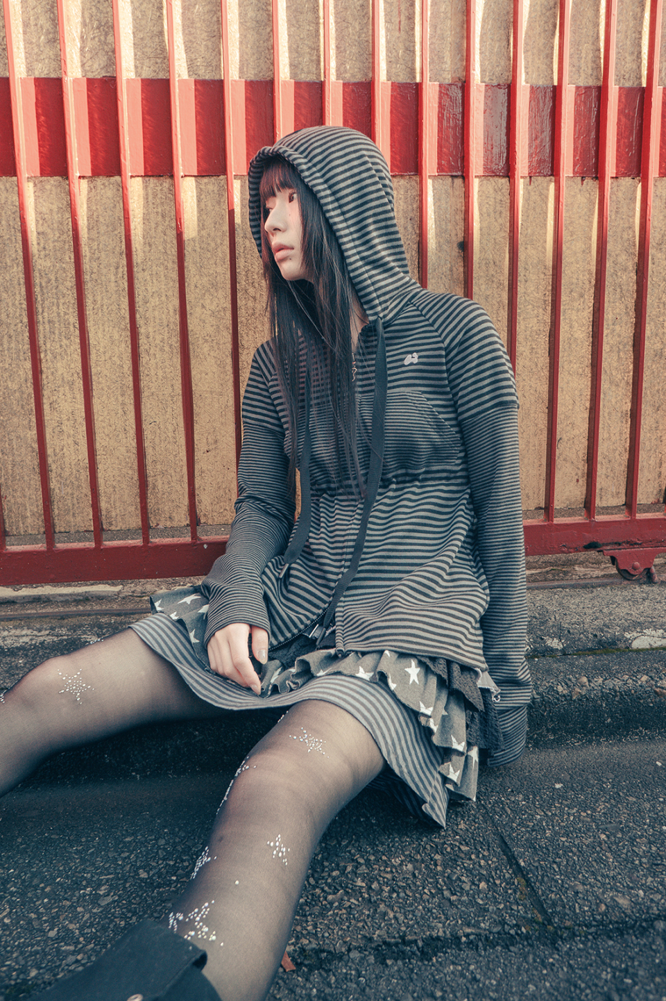 【hug your skin】 Stripe babydoll hoodie zip-up /追跡付 HUG YOUR SKIN) Stripe babydoll hoodie zip-up - 2col