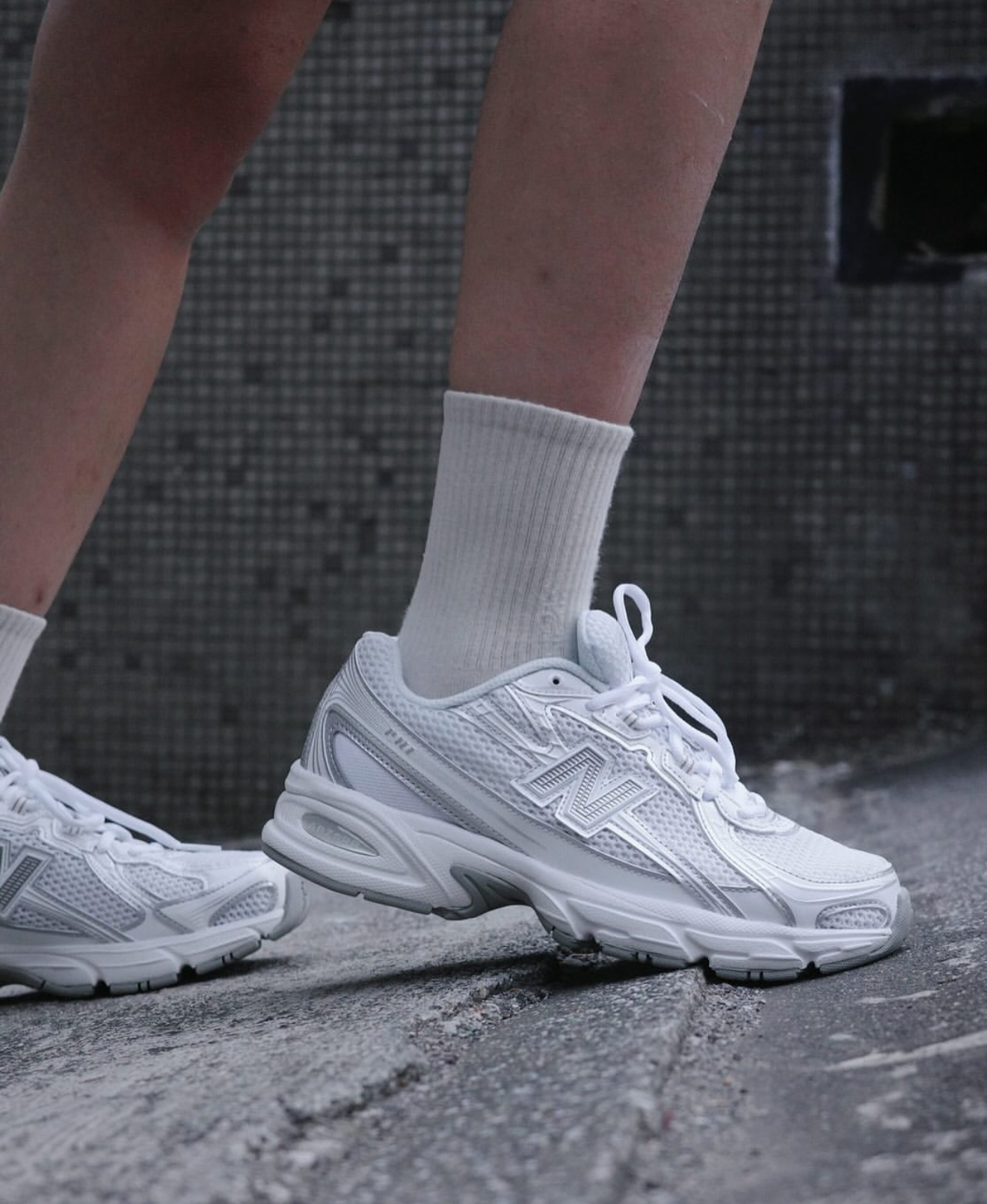 New Balance 740 白銀 復古 休閒鞋 穿搭 情侶款 U740WM2