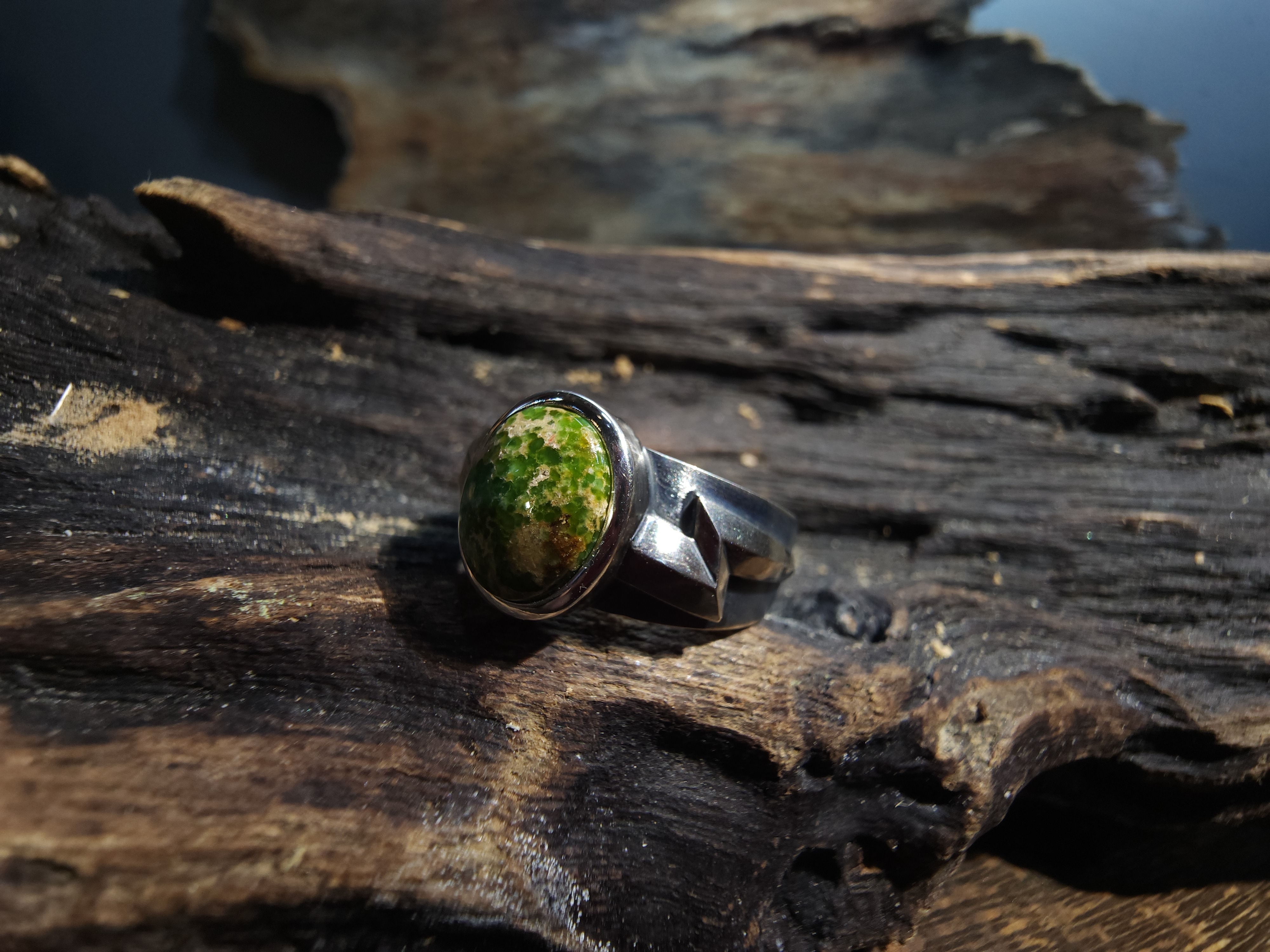 *Black Venom Jewelry- Freedom & Prayer 純銀閃電戒鑲 Sonora Gold 松石