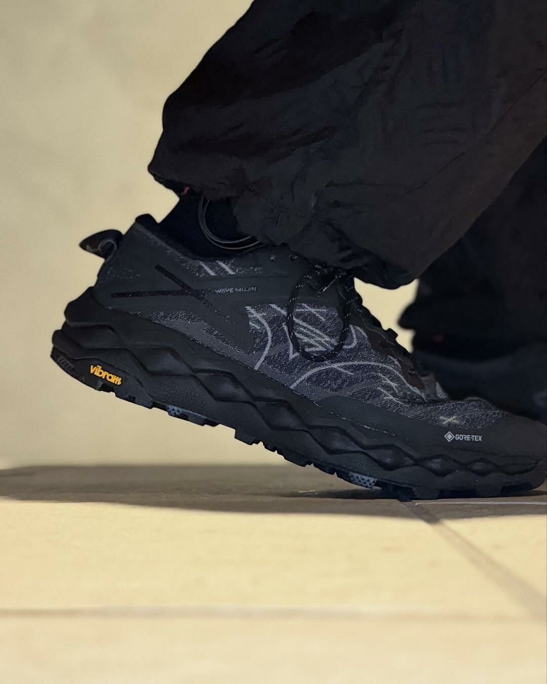 Men's MIZUNO Wave Mujin LS GTX