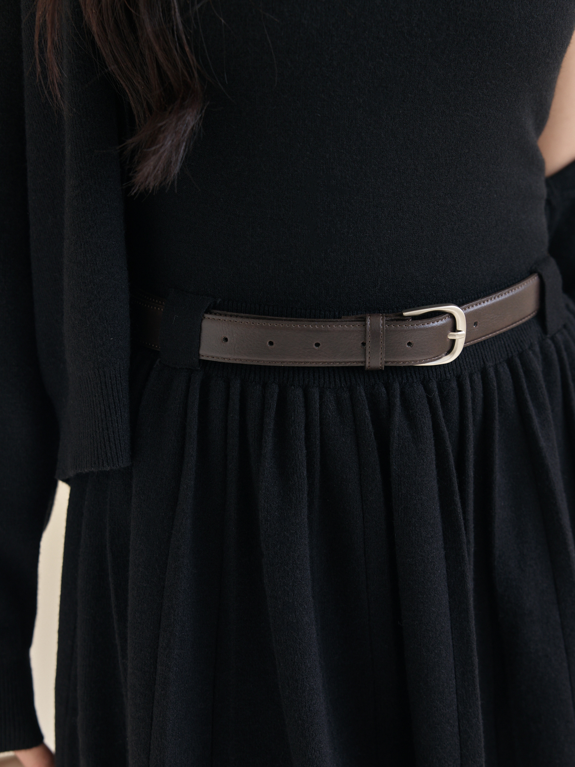 日常百搭極簡方釦皮帶