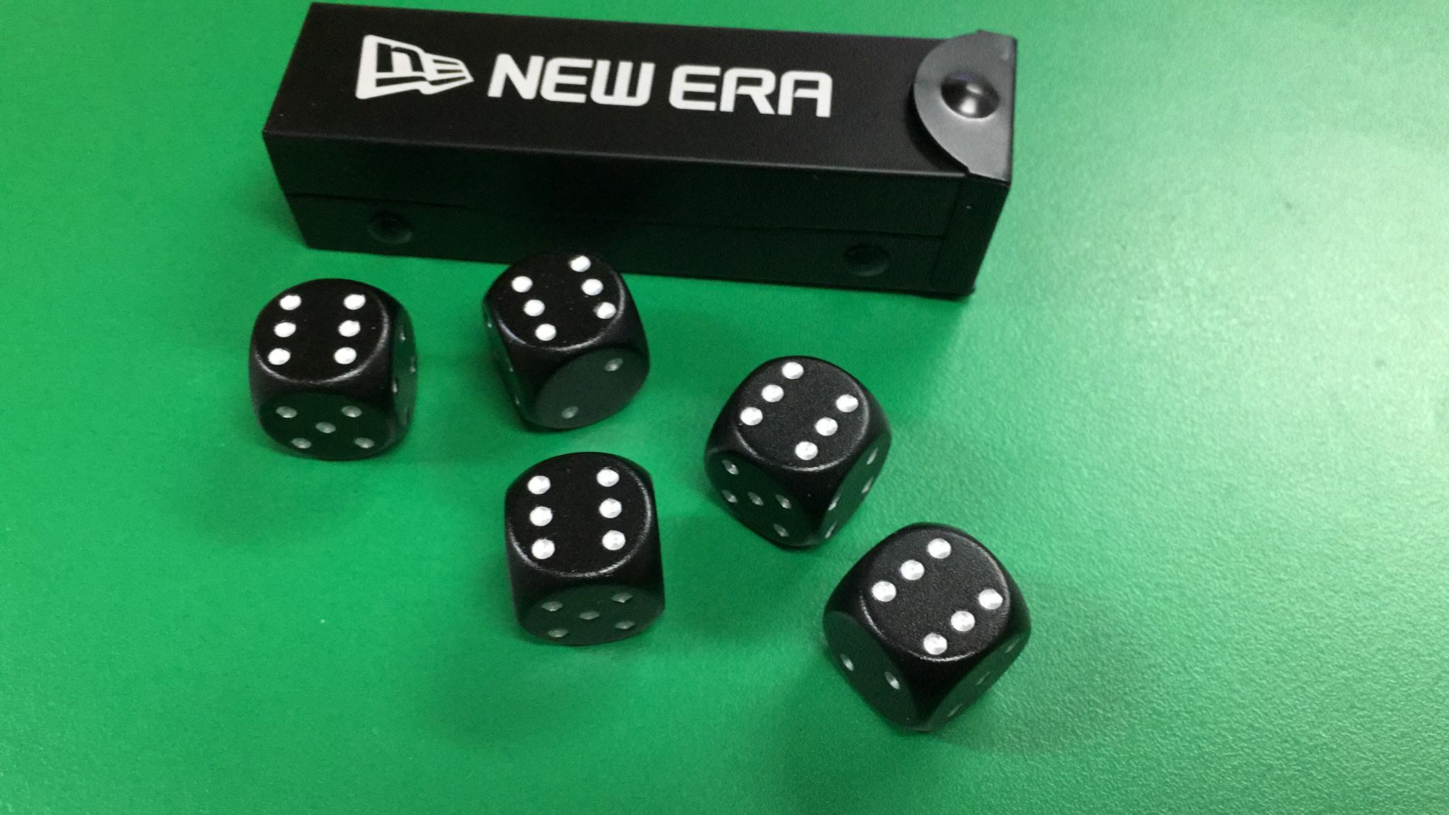 NEW ERA 骰仔連盒（清貨價貨品，不設退換）( AT3 650)