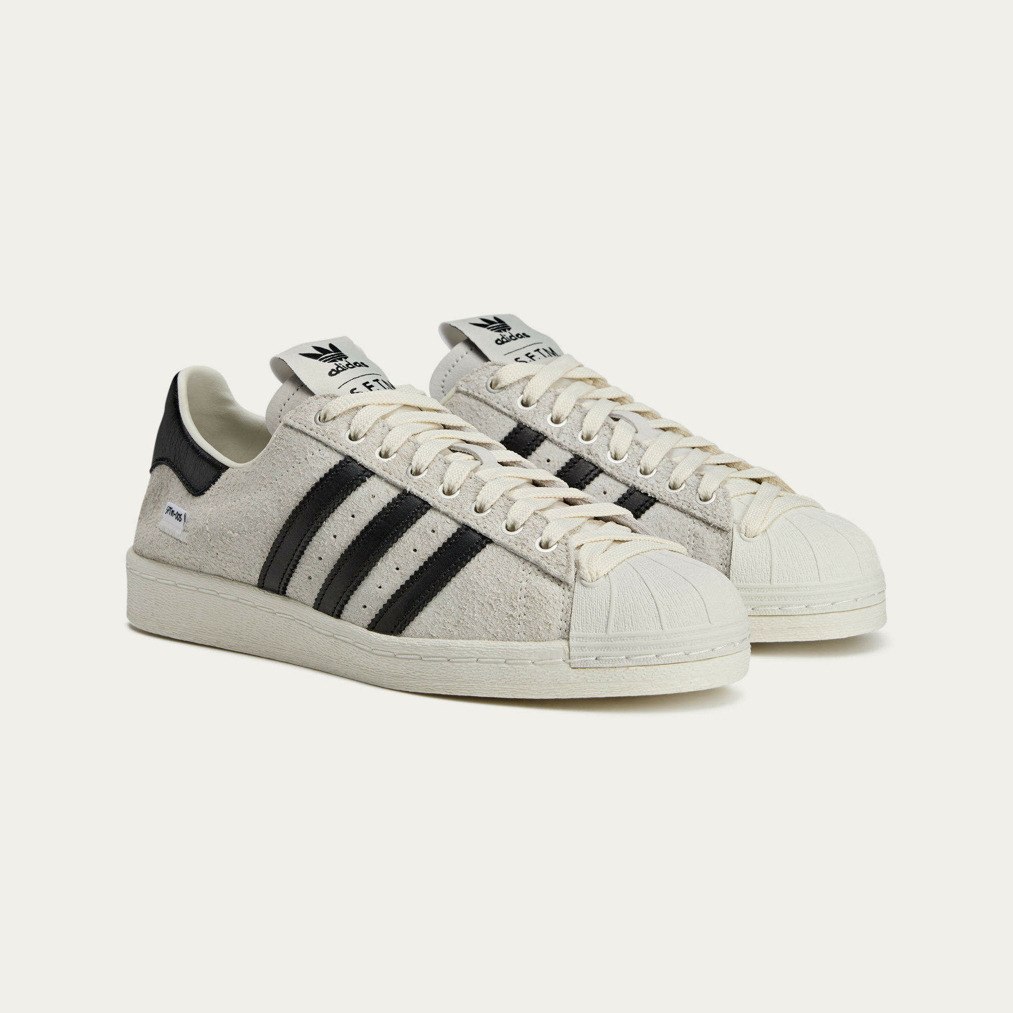 【adidas SUPERSTAR 82 SFTM 限定鞋款 - 米色】