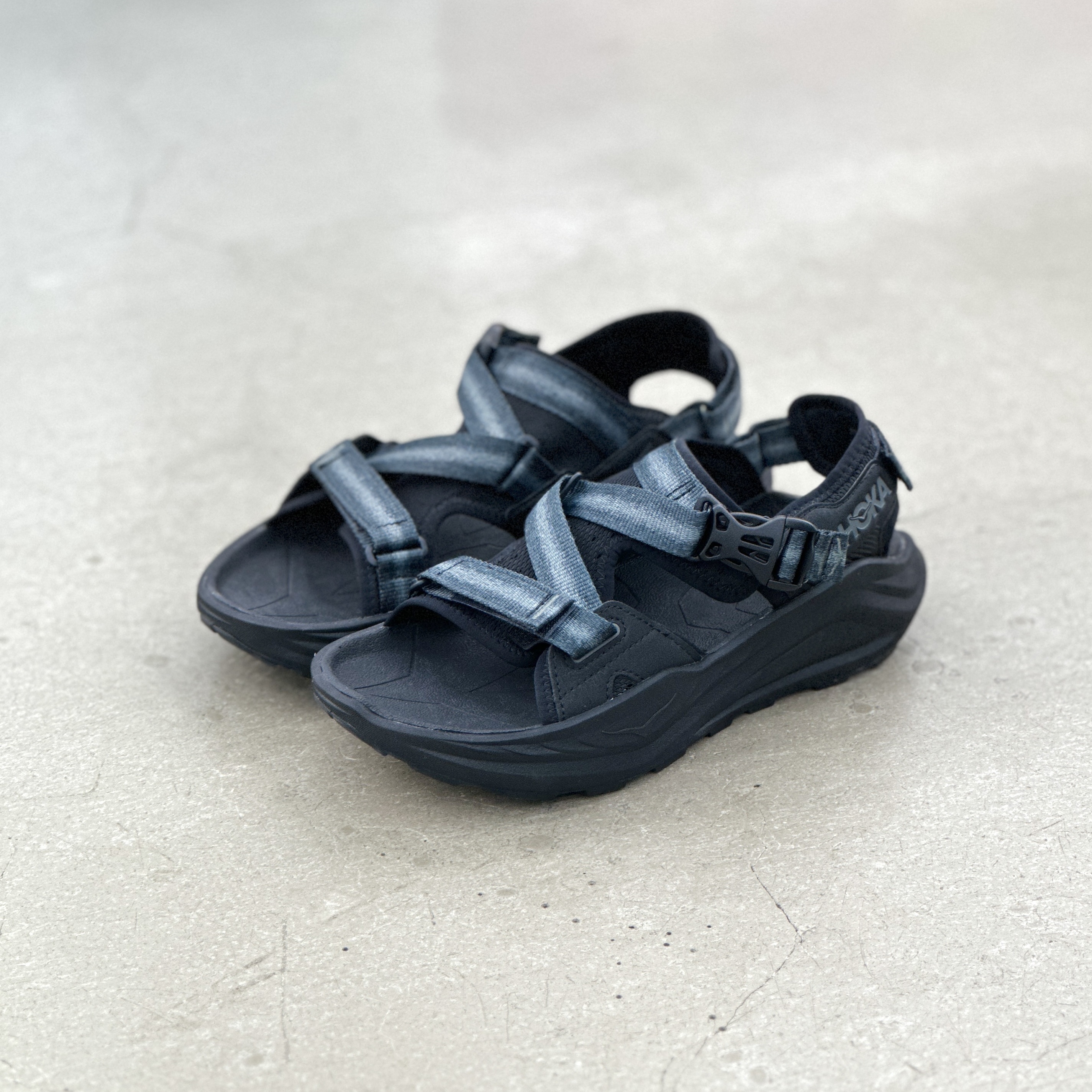 Hoka One One Infini Hike TC