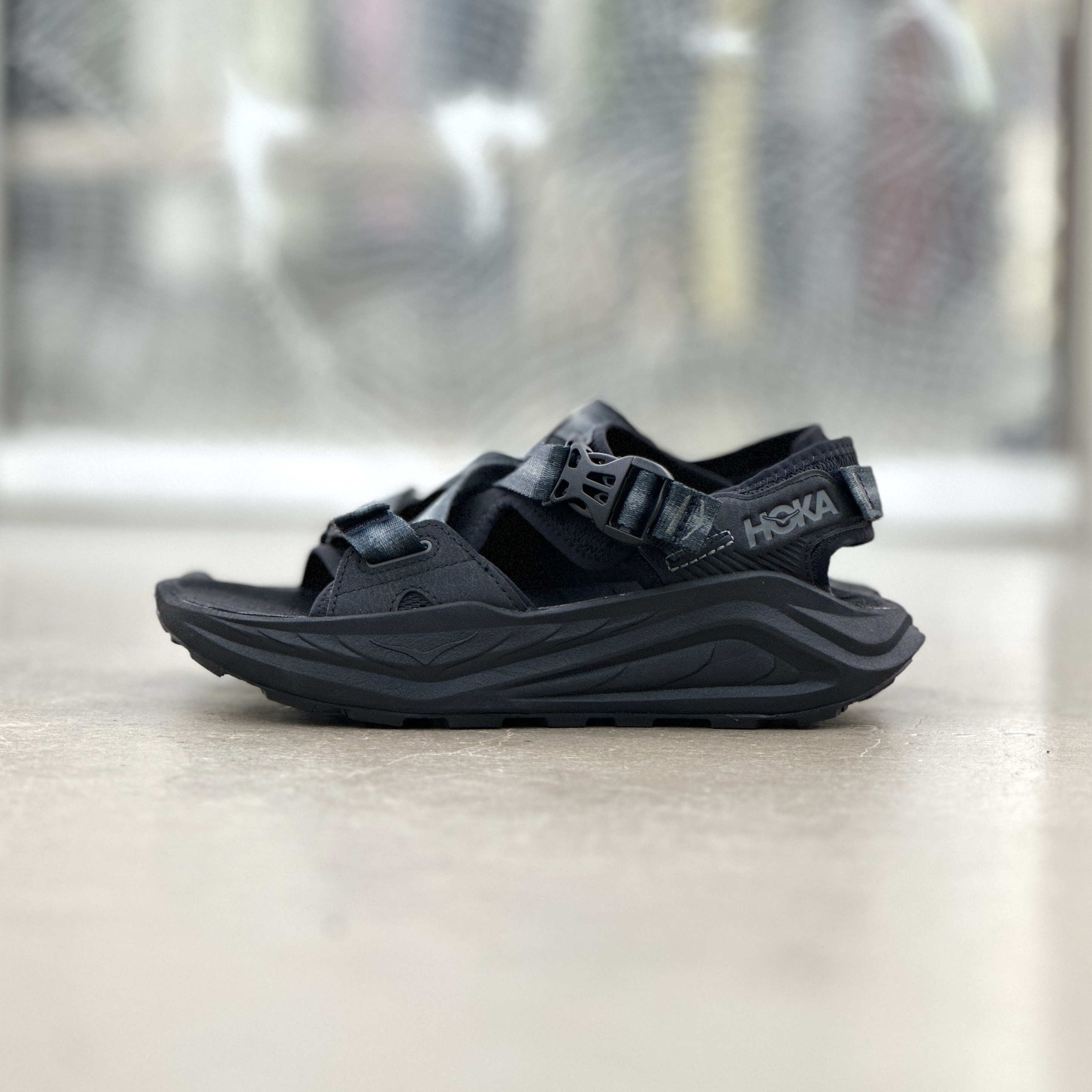 Hoka One One Infini Hike TC