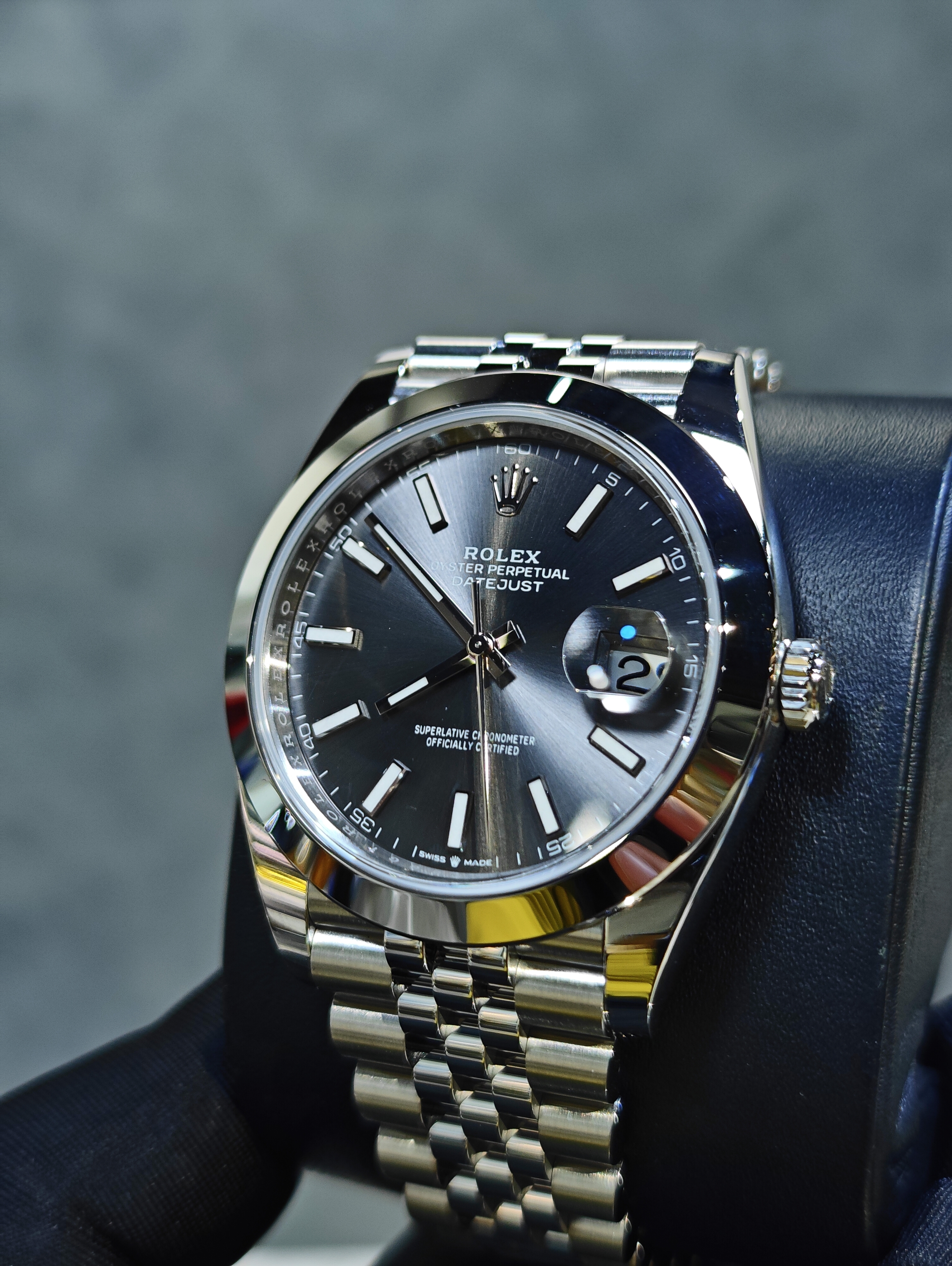 BRAND NEW ROLEX 126300 SLATE GREY RHODIUM DIAL DATEJUST 41MM JUBILEE STRAP STAINLESS STEEL
