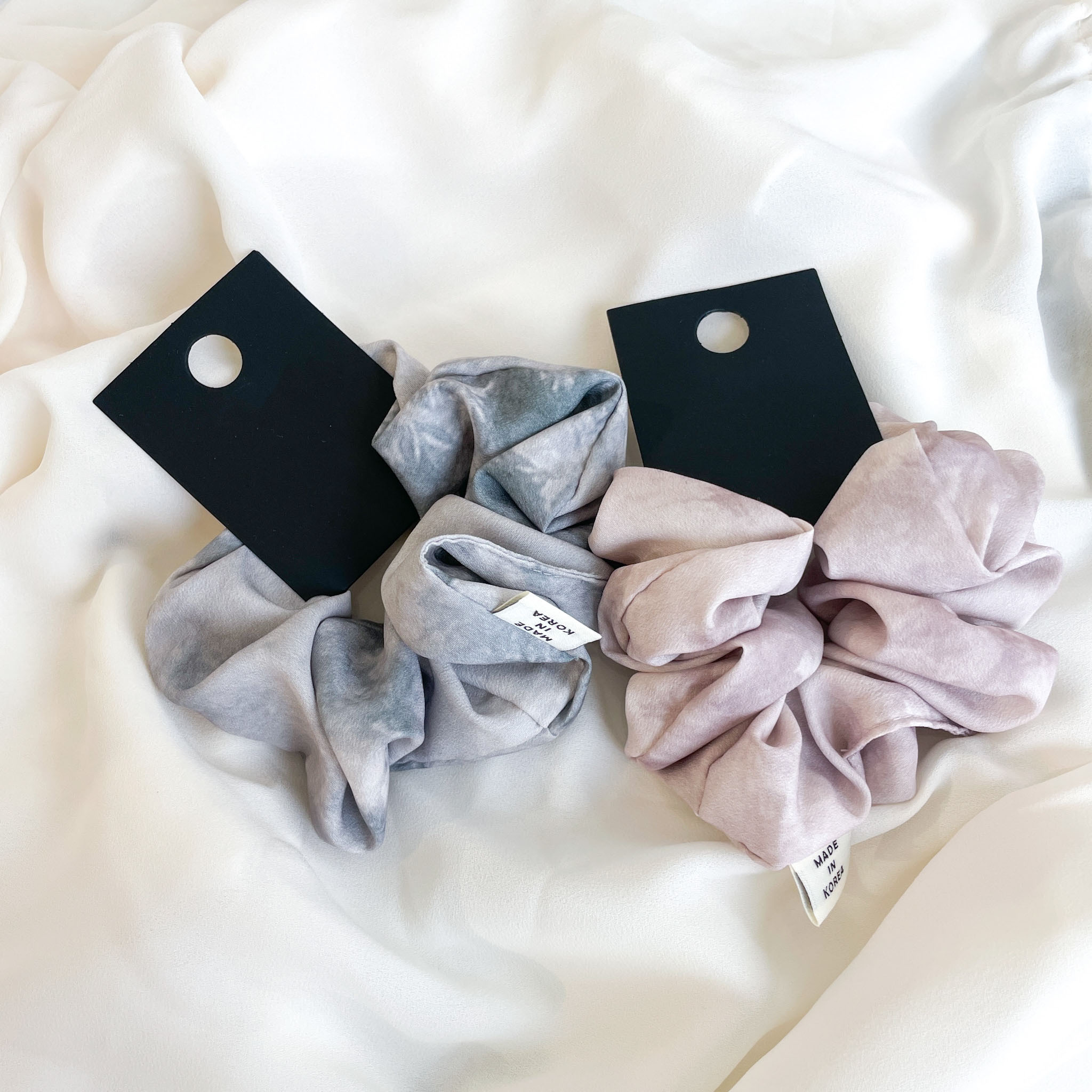 AC163 Wavy Hair Scrunchies