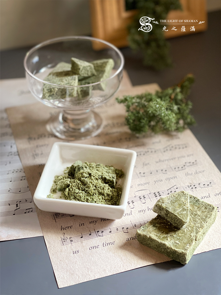 精煉廣藿香樹脂  疏通臍輪  去除脾胃臟腑積累的穢氣  驅散負能量  穩定情緒  深層淨化內在平衡  - 光之薩滿