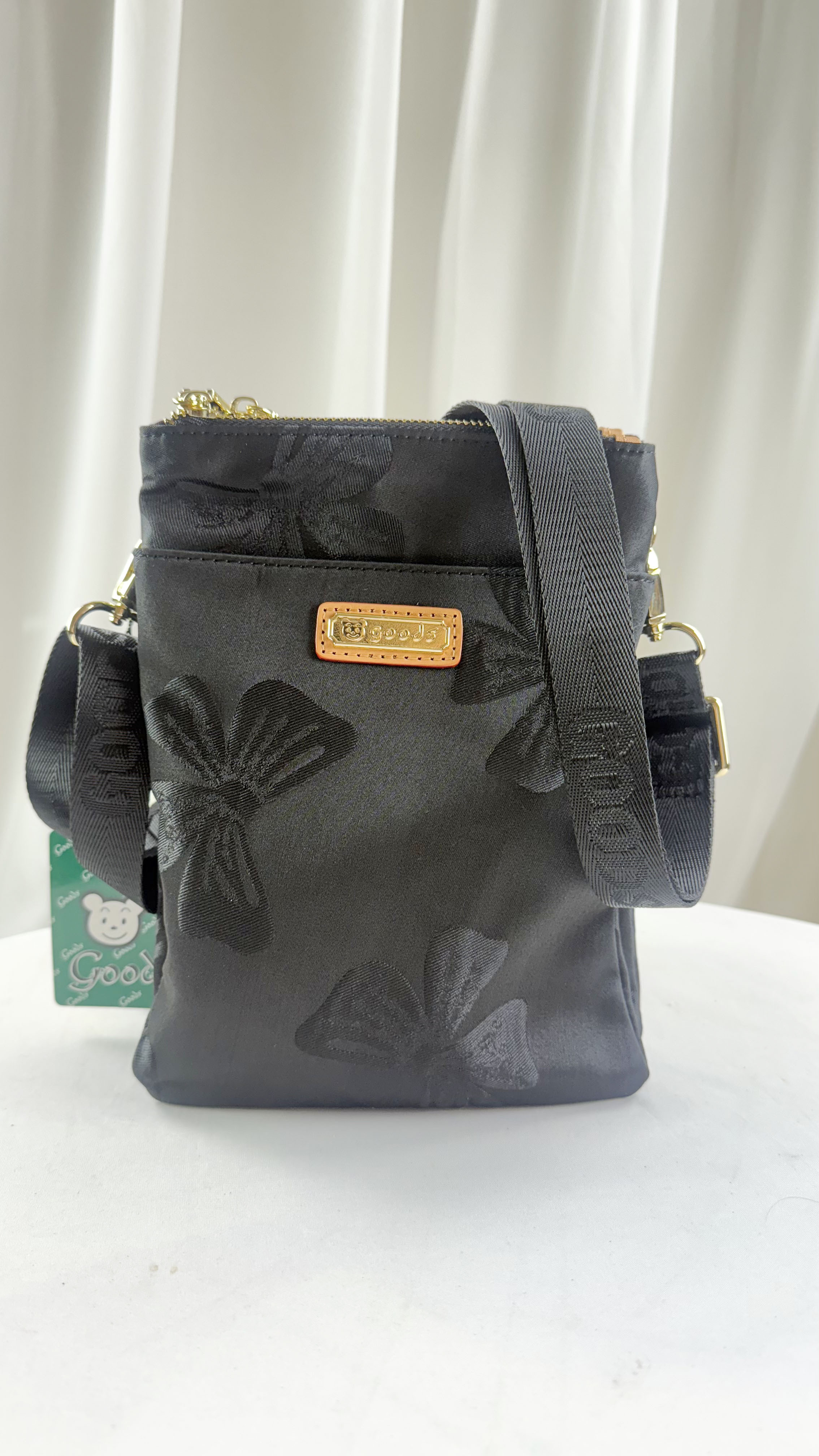 GOODS 蝴蝶拼接黑單層手機側背包 #2231