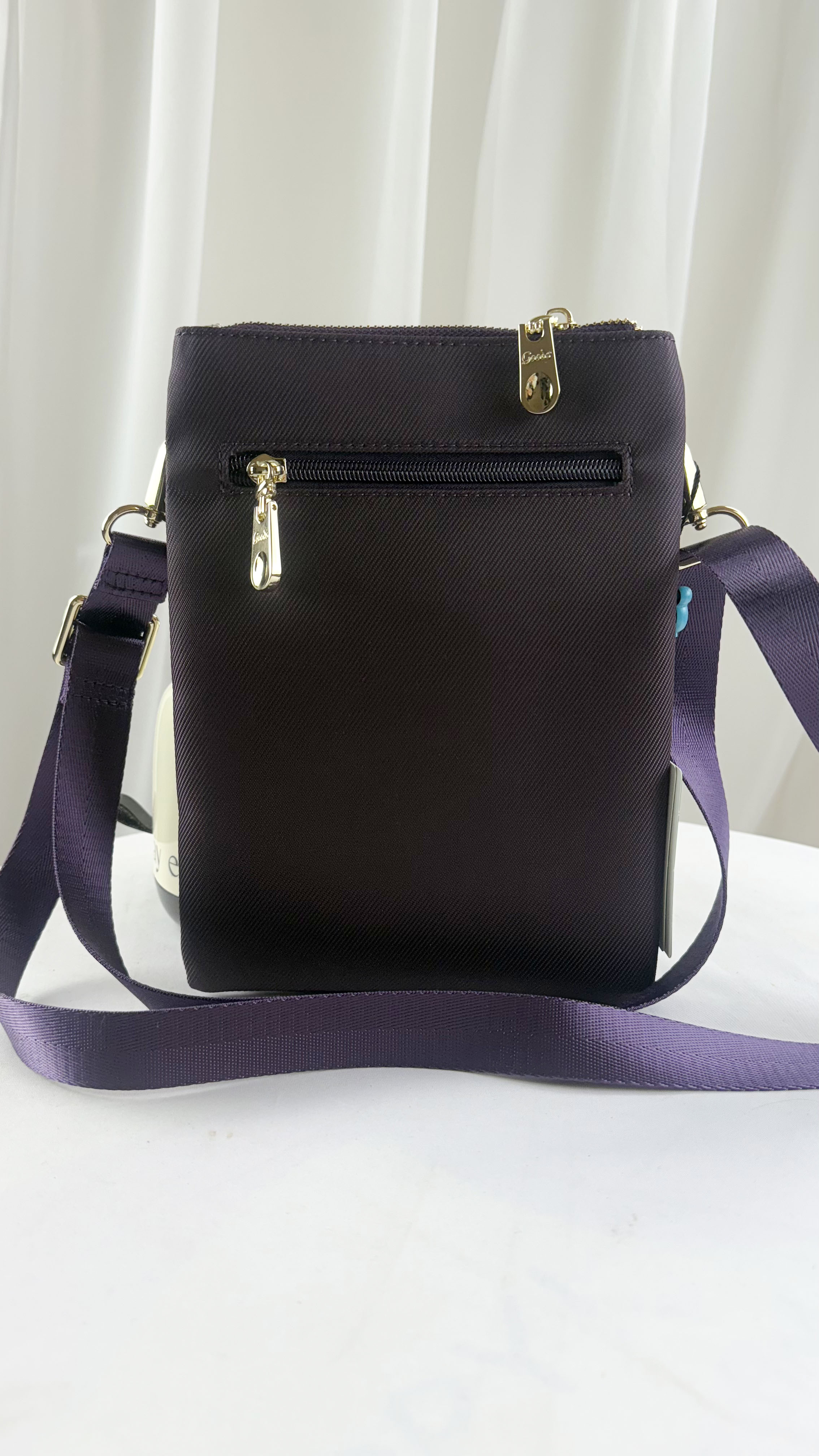 GOODS 紫格紋拼色單層防潑水手機側背包 #2231